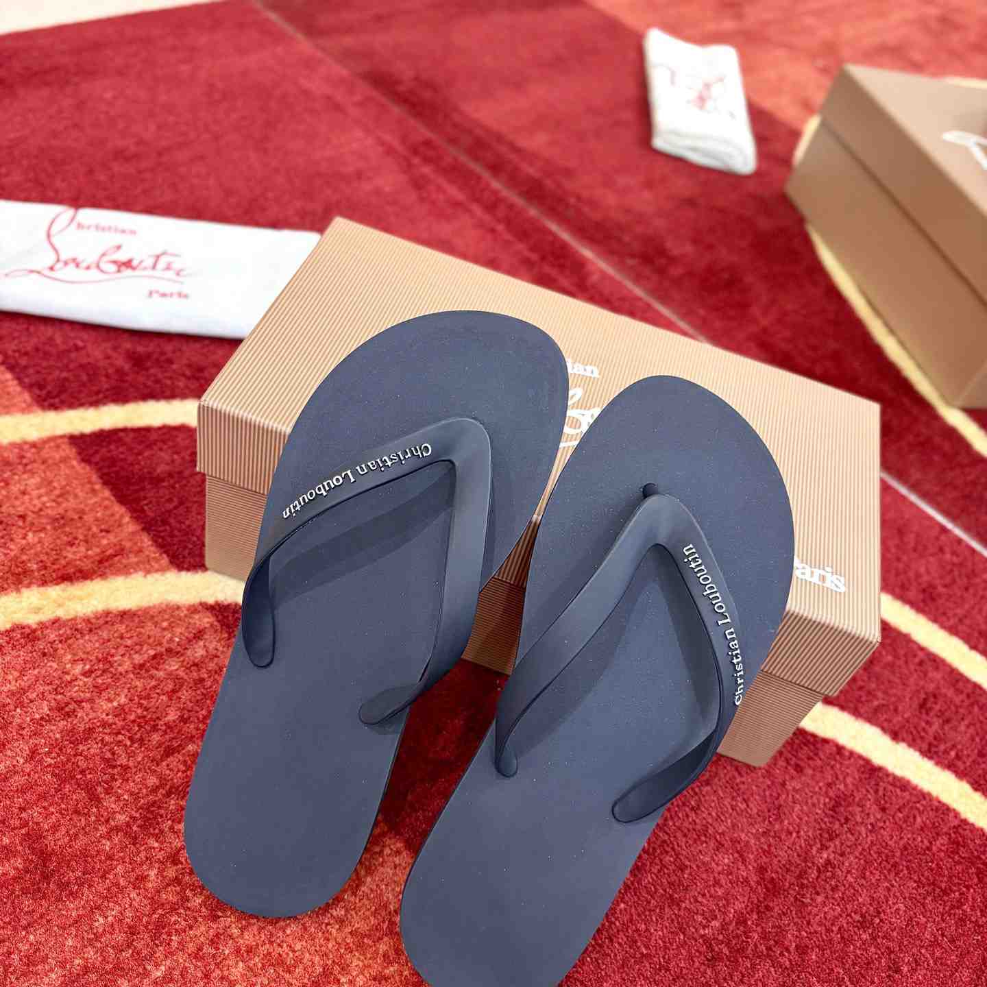 Christian Louboutin Logo Embossed Rubber Flip Flop - DesignerGu