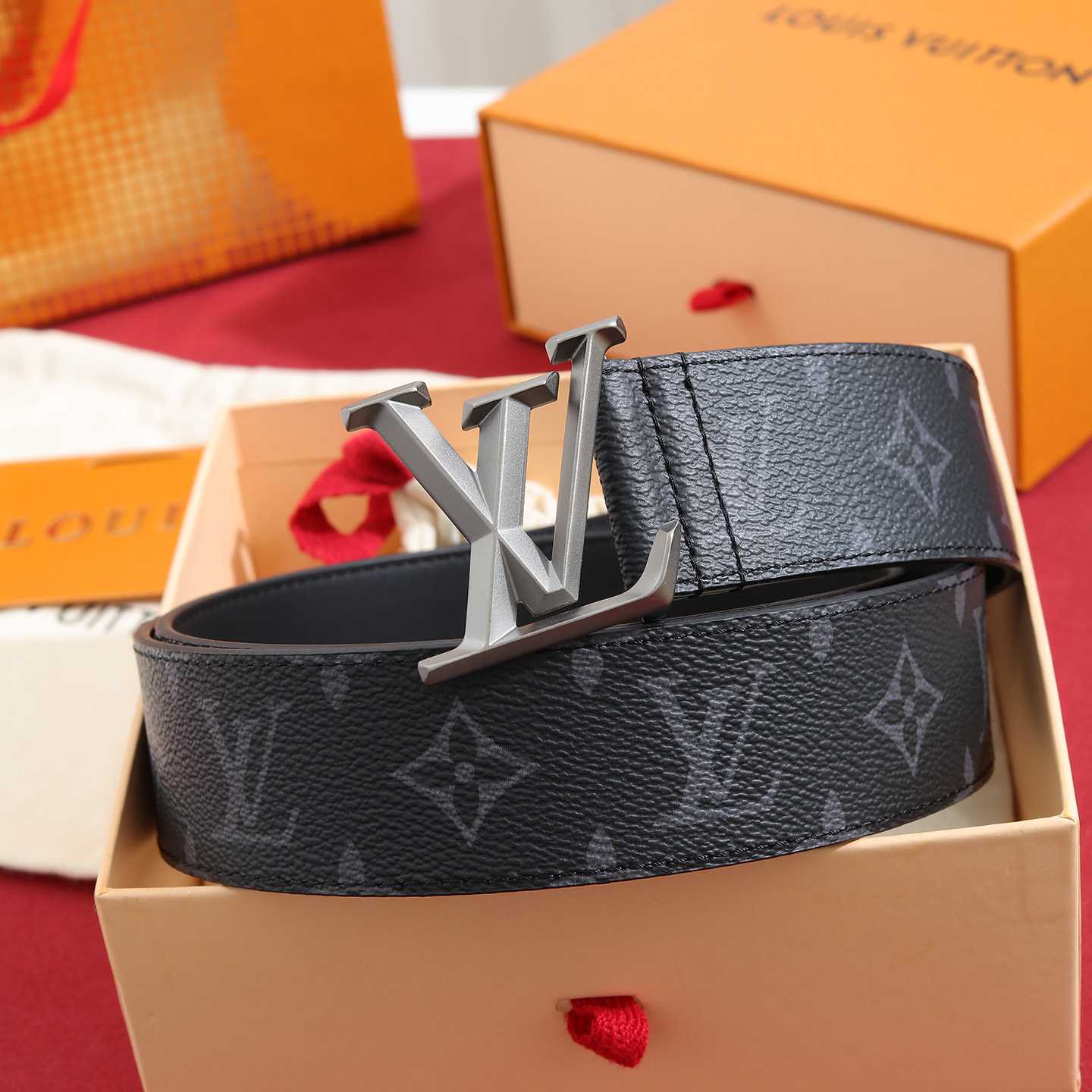 Louis Vuitton LV Pyramide 40mm Belt - DesignerGu