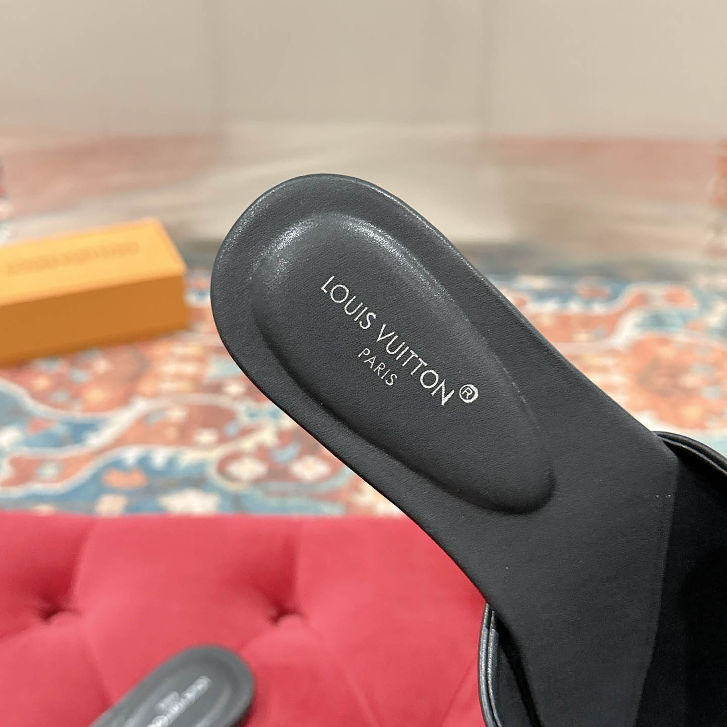 Louis Vuitton LV Mare Flat Mule - DesignerGu