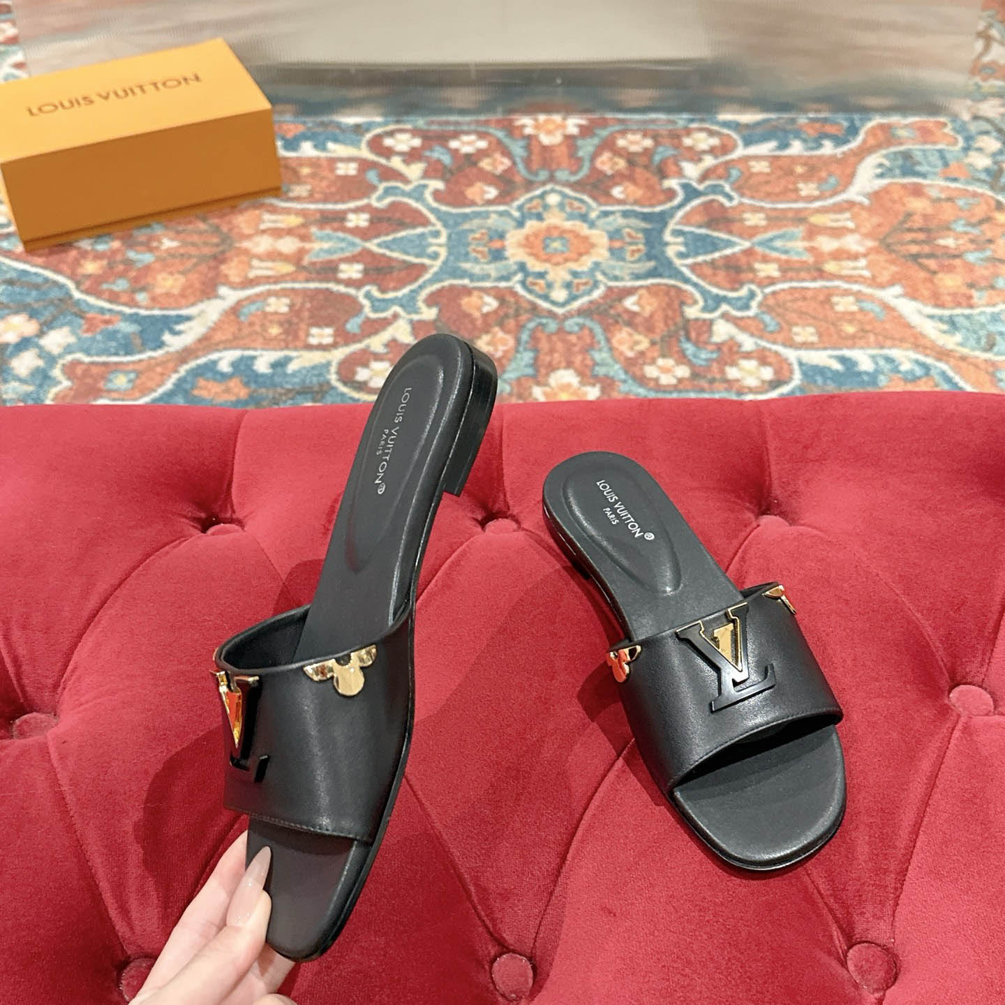 Louis Vuitton LV Mare Flat Mule - DesignerGu