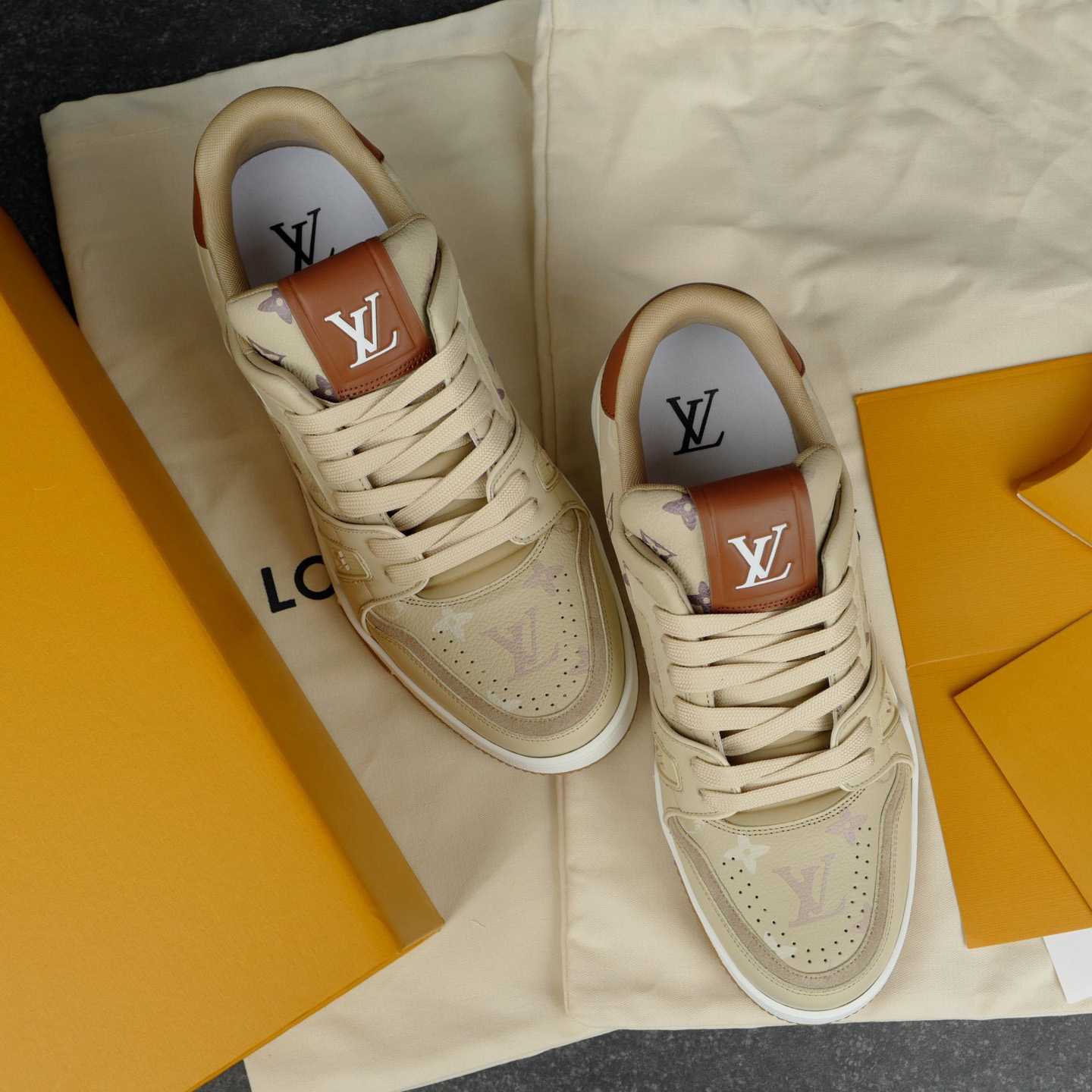 Louis Vuitton LV Trainer Sneaker 1AKDJM（upon uk size） - DesignerGu