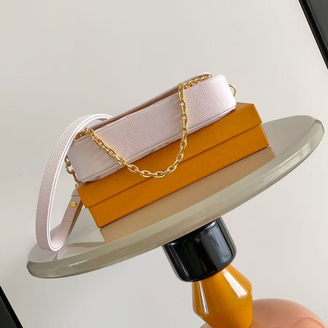 Louis Vuitton Wallet On Chain Ivy M29502 - DesignerGu