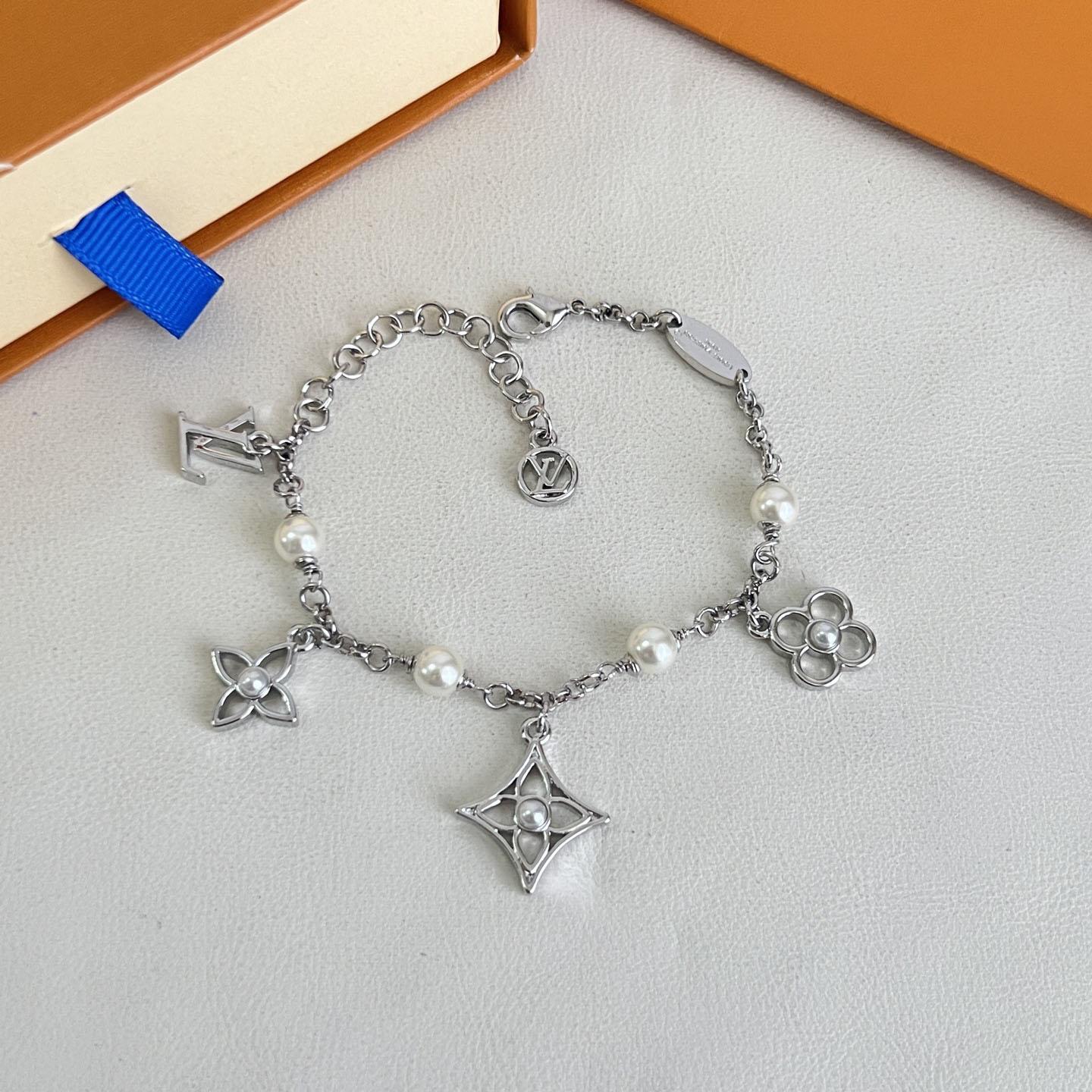 Louis Vuitton LV Pearly Flower Bracelet - DesignerGu