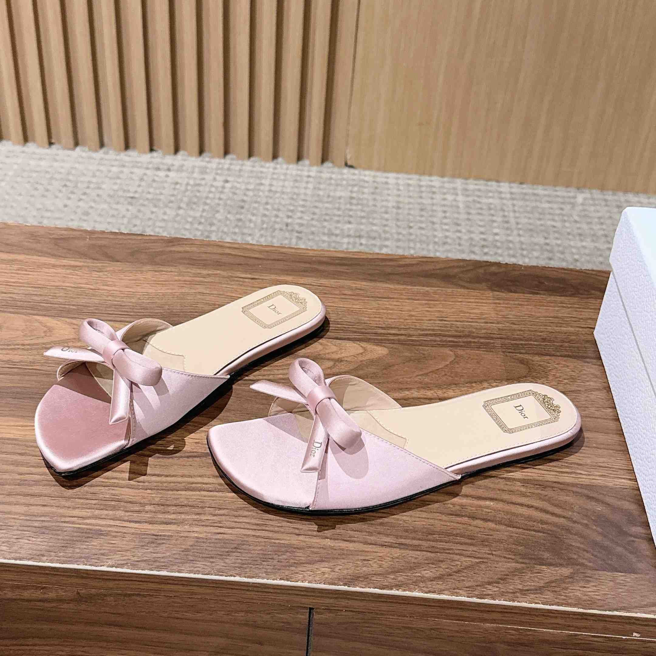 Dior Bow Slide - DesignerGu