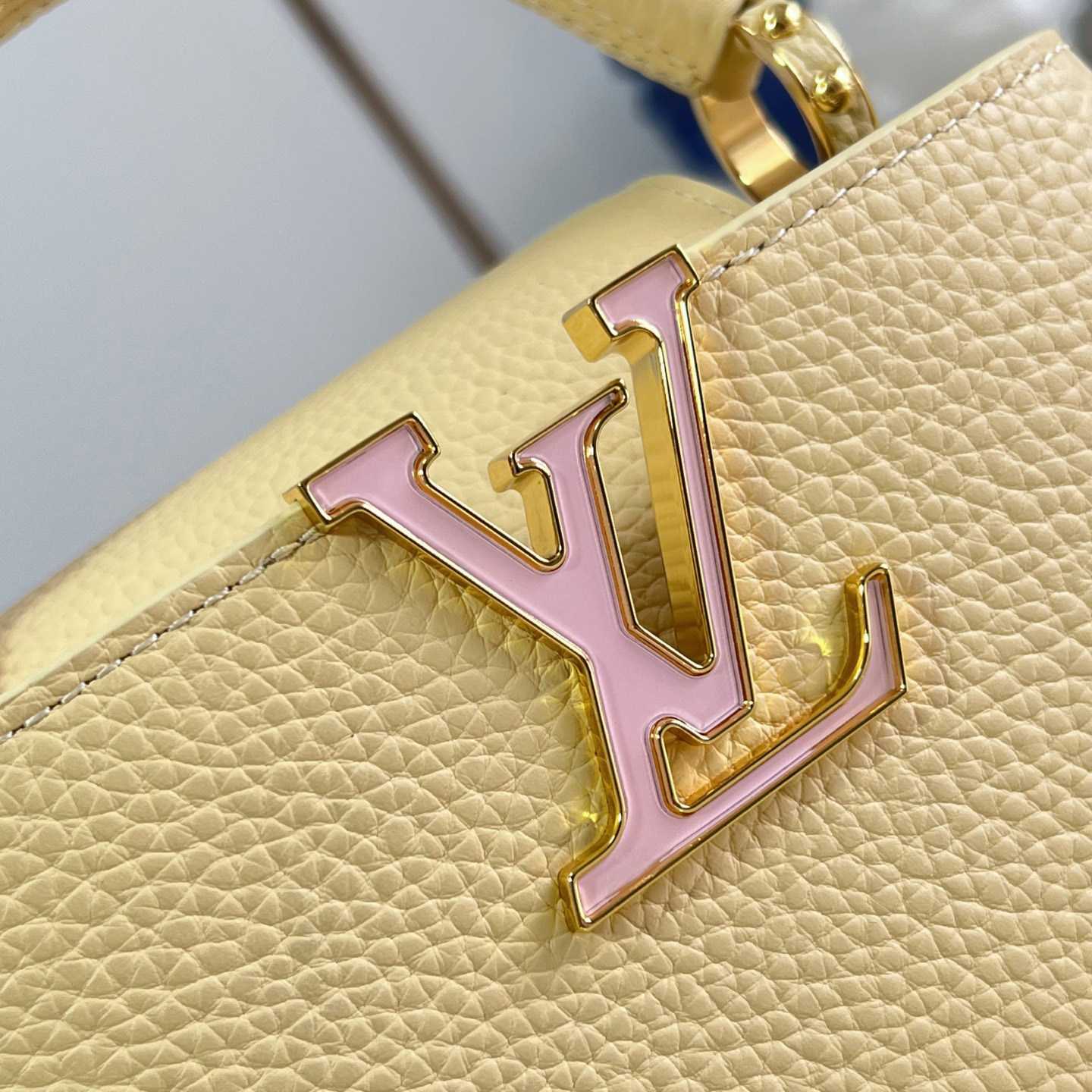 Louis Vuitton Capucines Mini M28716 - DesignerGu