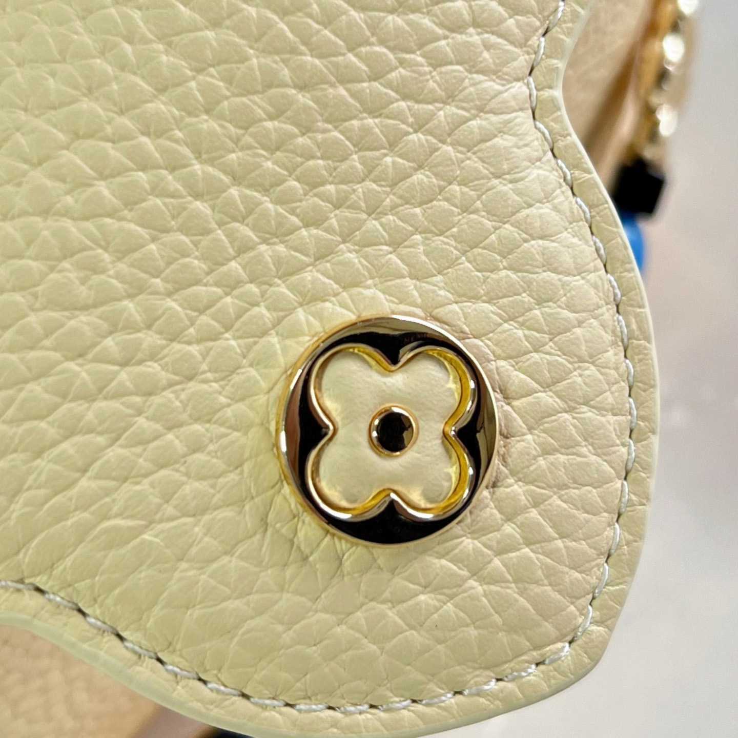 Louis Vuitton Capucines Mini M28716 - DesignerGu