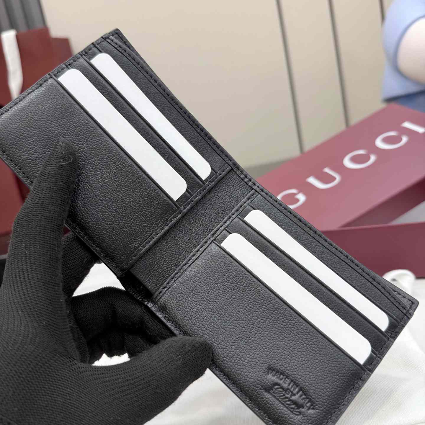 Gucci Lira Bi-Fold Wallet 867314 - DesignerGu