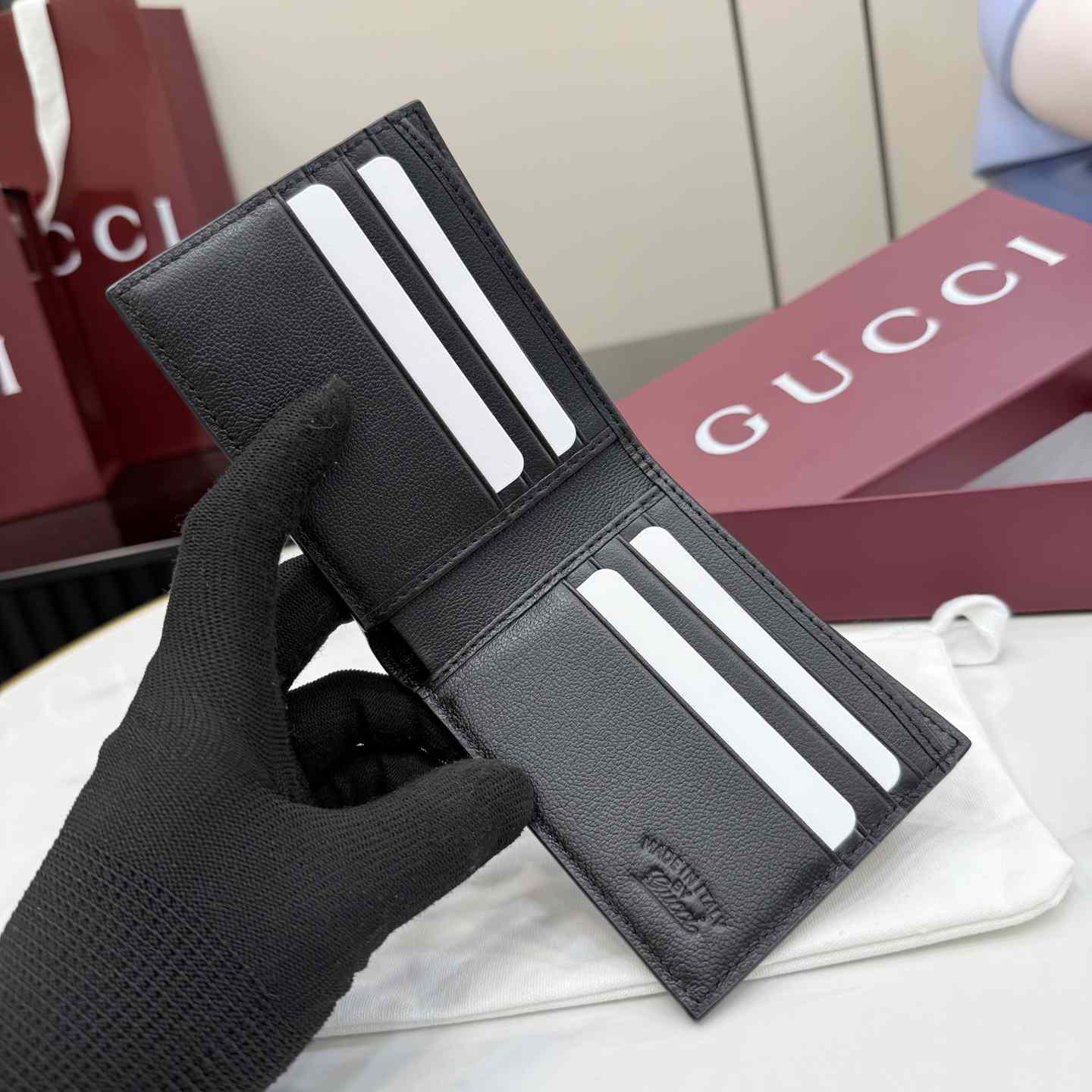 Gucci Lira Bi-Fold Wallet 867314 - DesignerGu