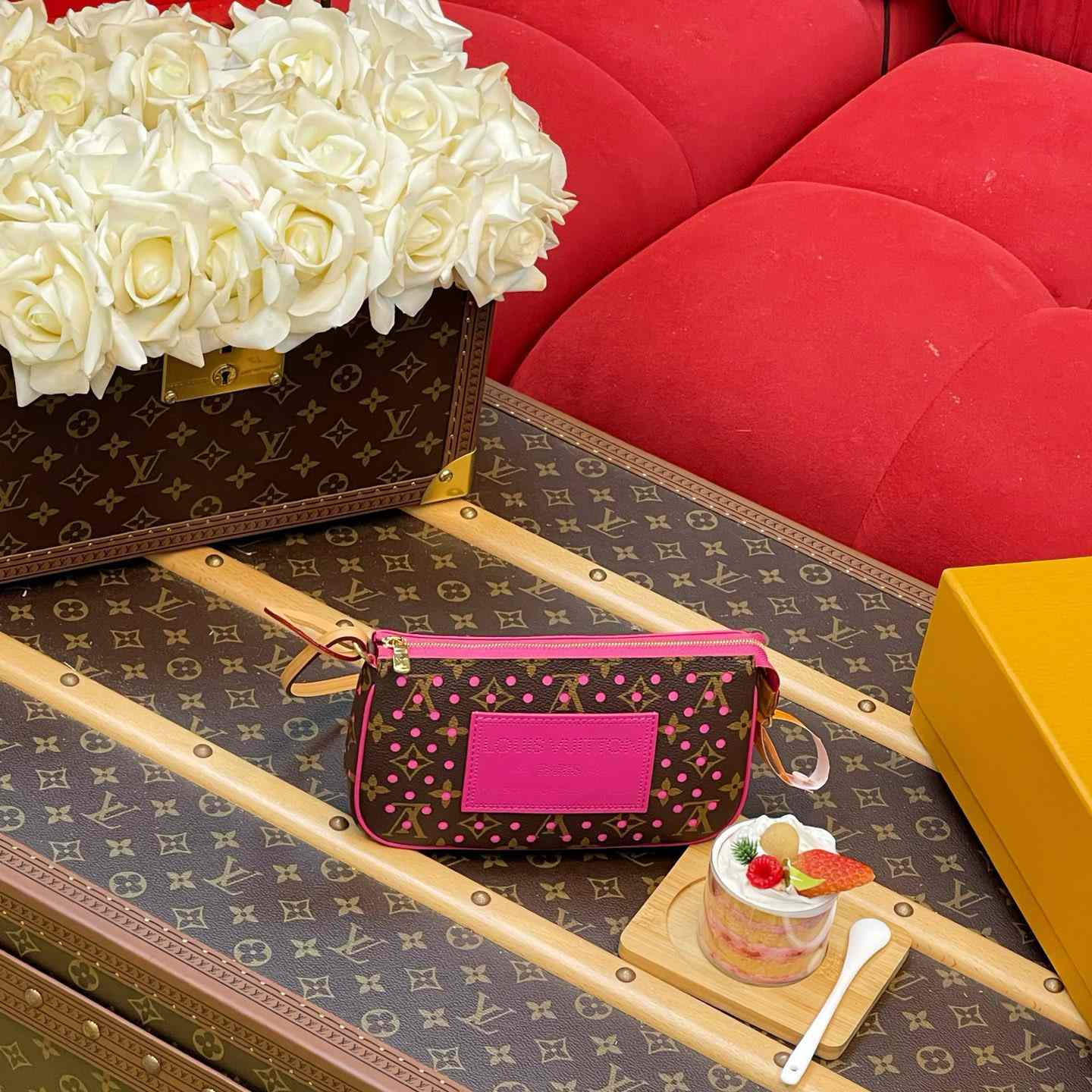 Louis Vuitton  Pochette Accessoires M29001 - DesignerGu