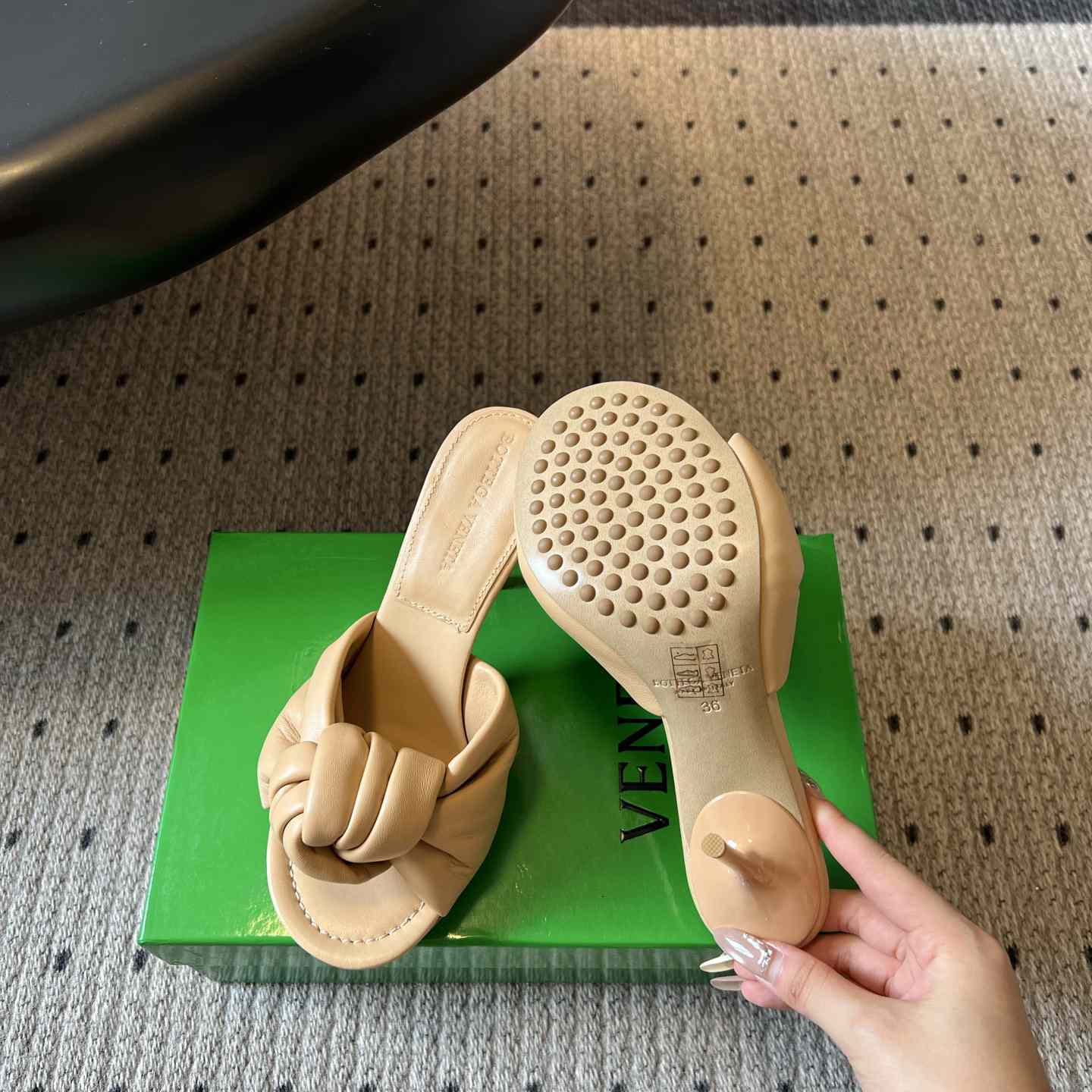 Bottega Veneta Cherry Mule - DesignerGu