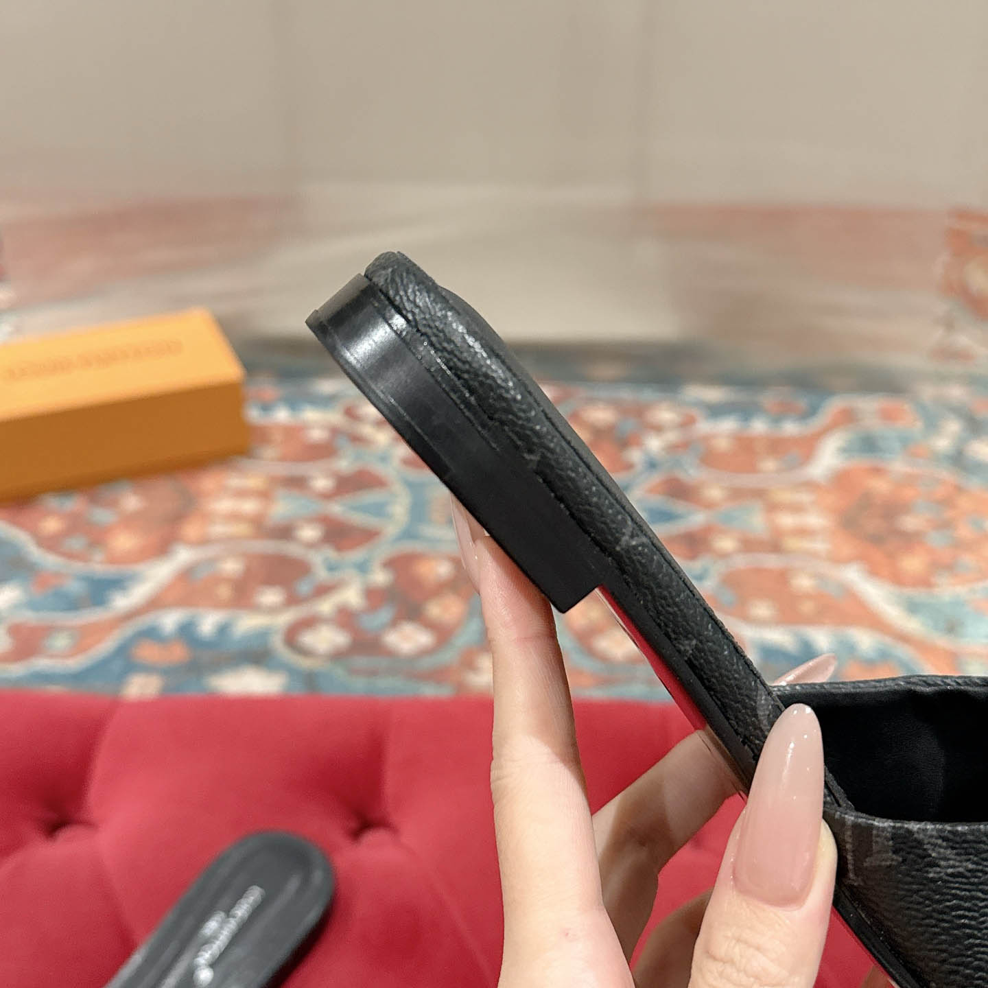 Louis Vuitton LV Mare Flat Mule - DesignerGu
