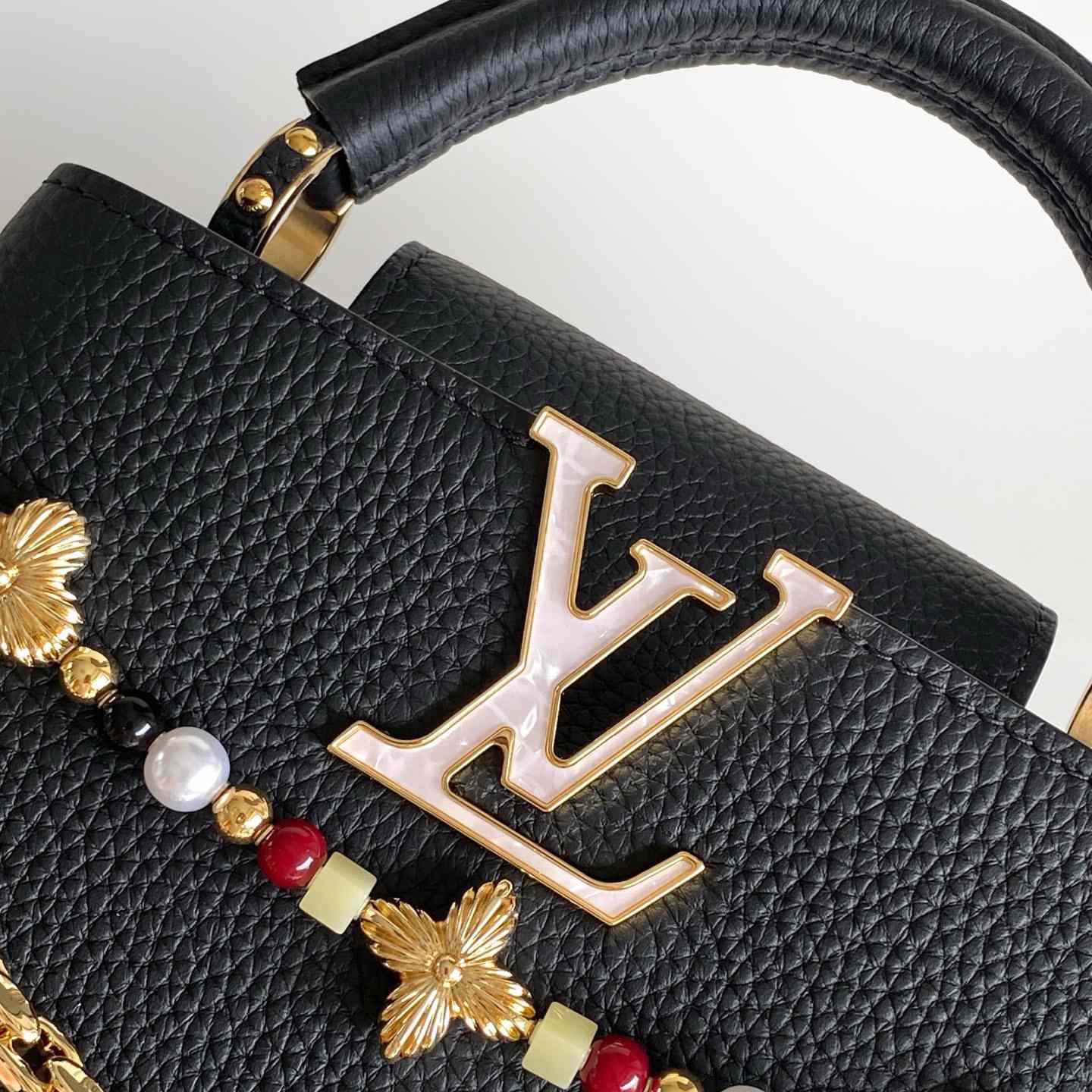 Louis Vuitton Capucines East West Mini M29443 - DesignerGu