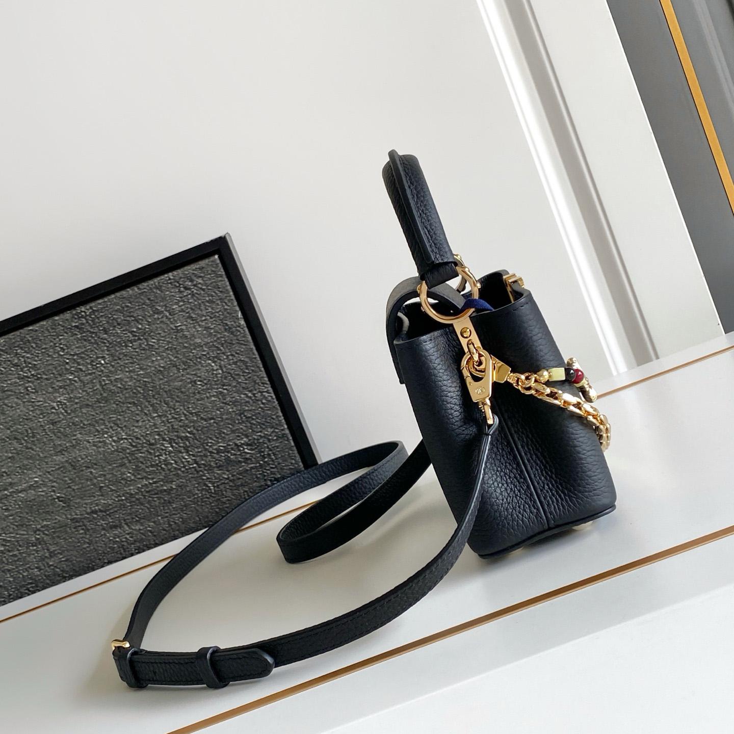 Louis Vuitton Capucines East West Mini M29443 - DesignerGu