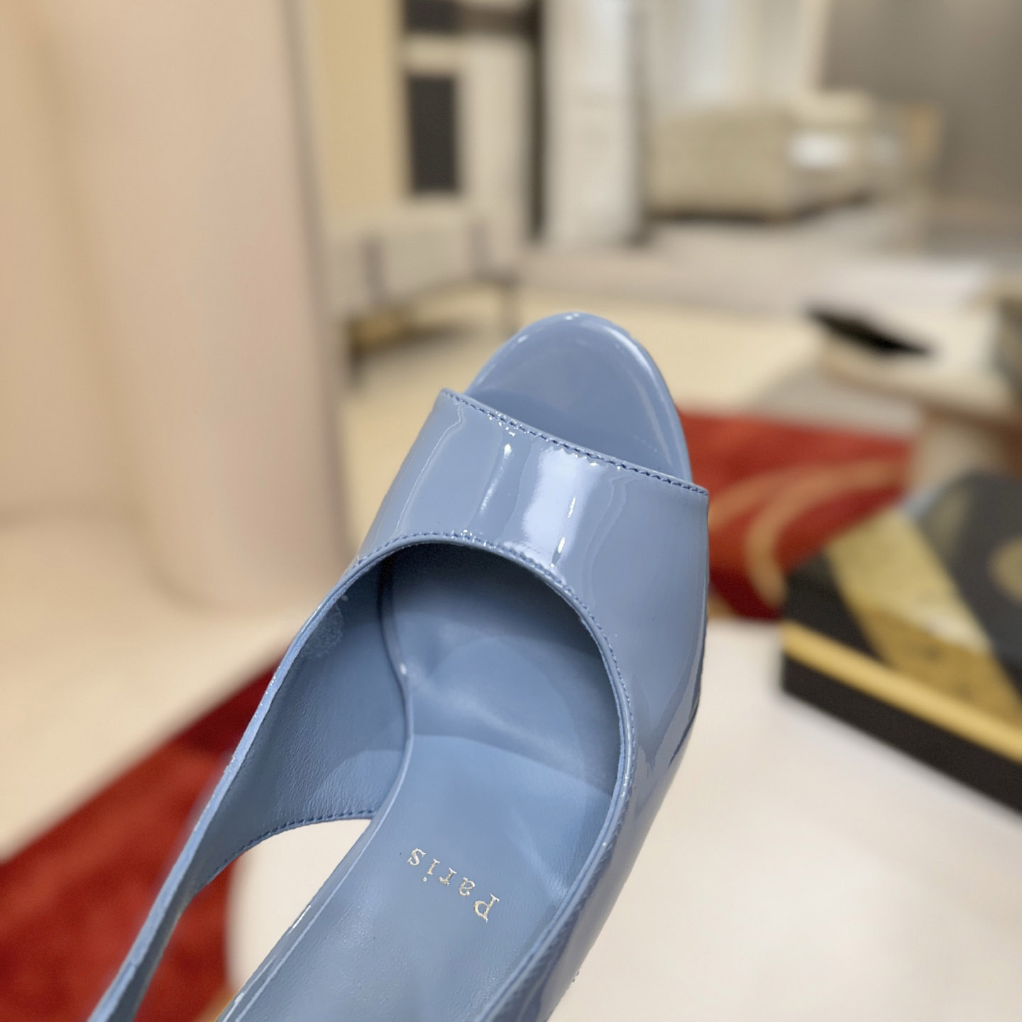 Christian Louboutin Sofia Z - DesignerGu