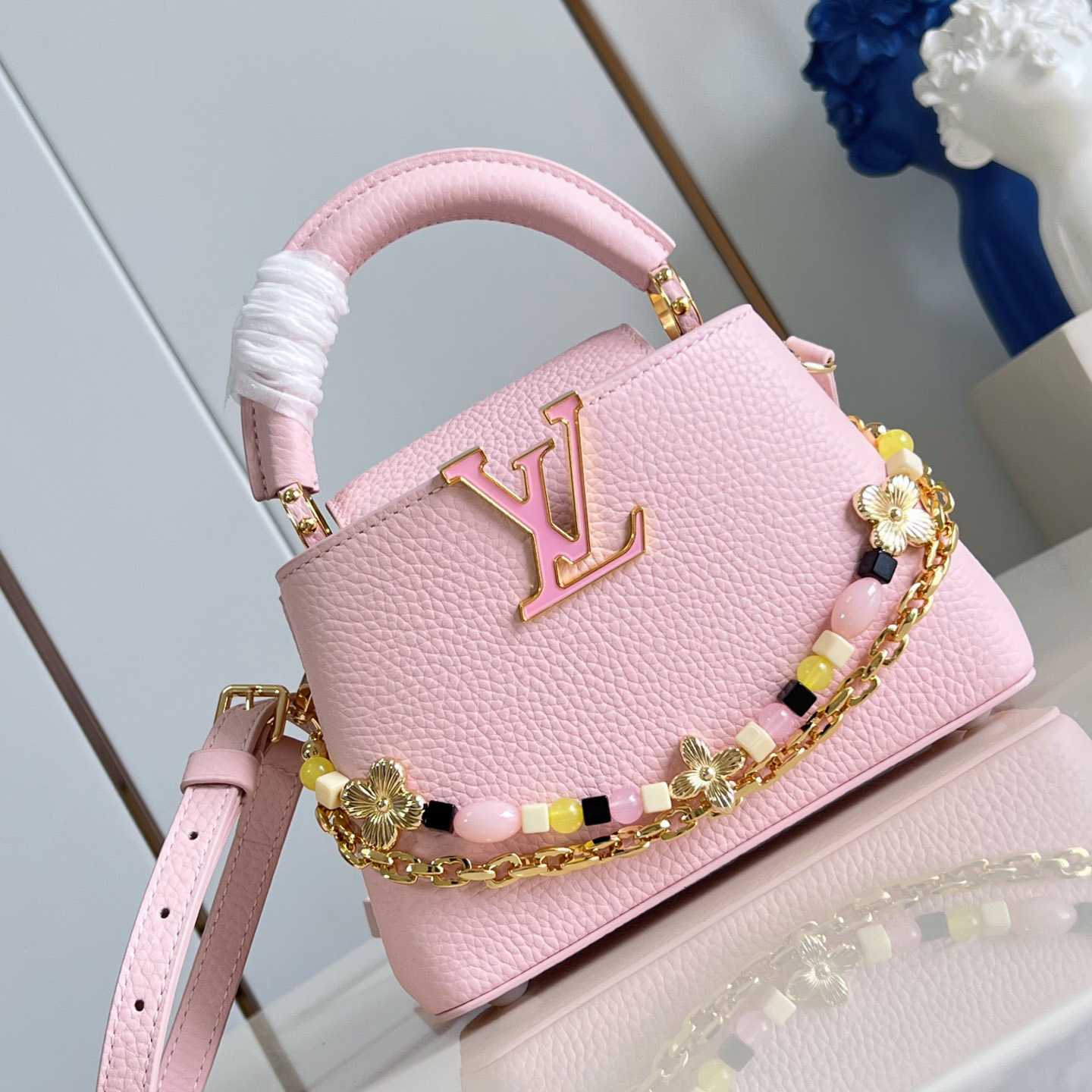 Louis Vuitton Capucines Mini M29500 - DesignerGu