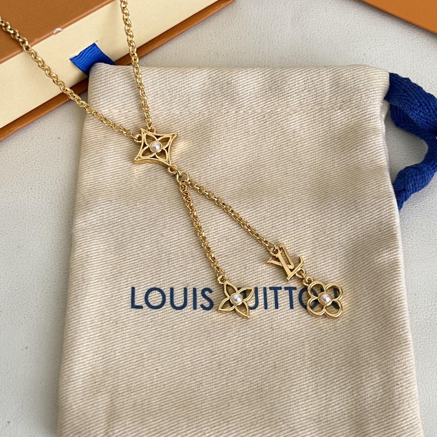 Louis Vuitton LV Pearly Flower Necklace - DesignerGu