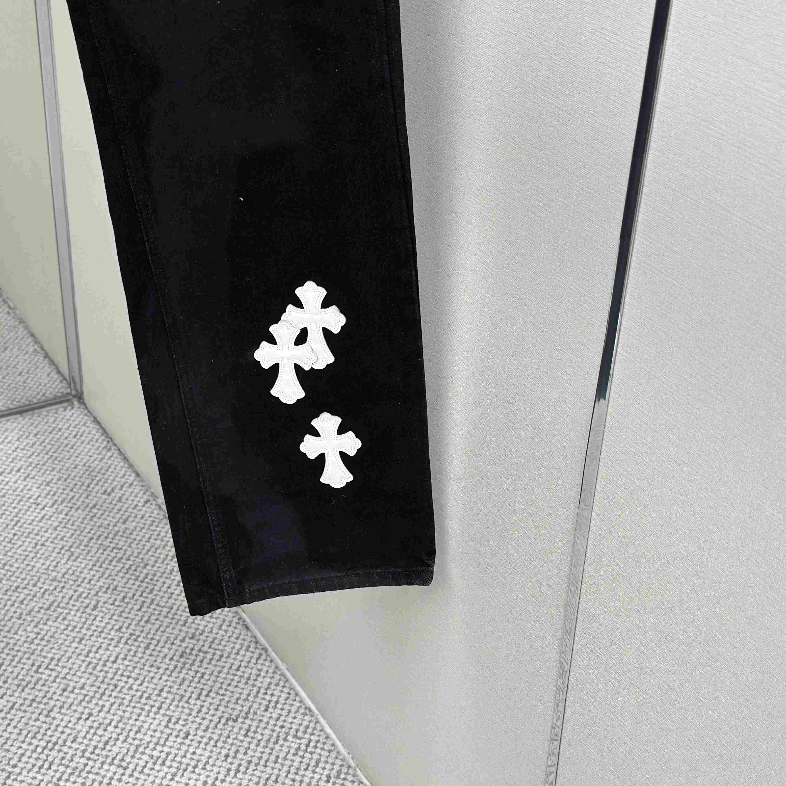 Chrome Hearts Jeans - DesignerGu