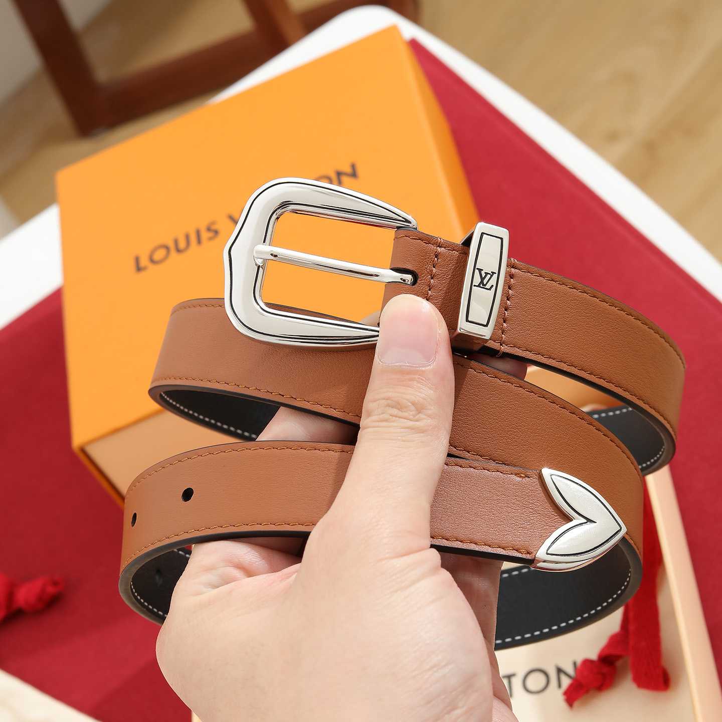 Louis Vuitton LV Dust 25mm Belt - DesignerGu