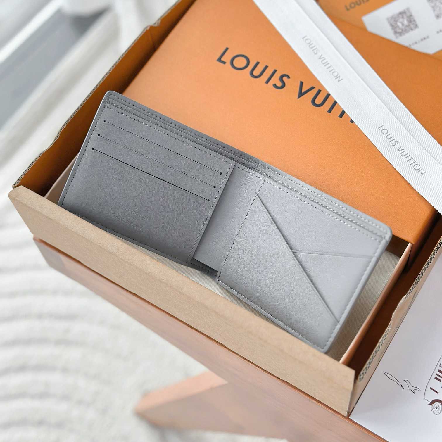 Louis Vuitton Multiple Wallet M81383 - DesignerGu