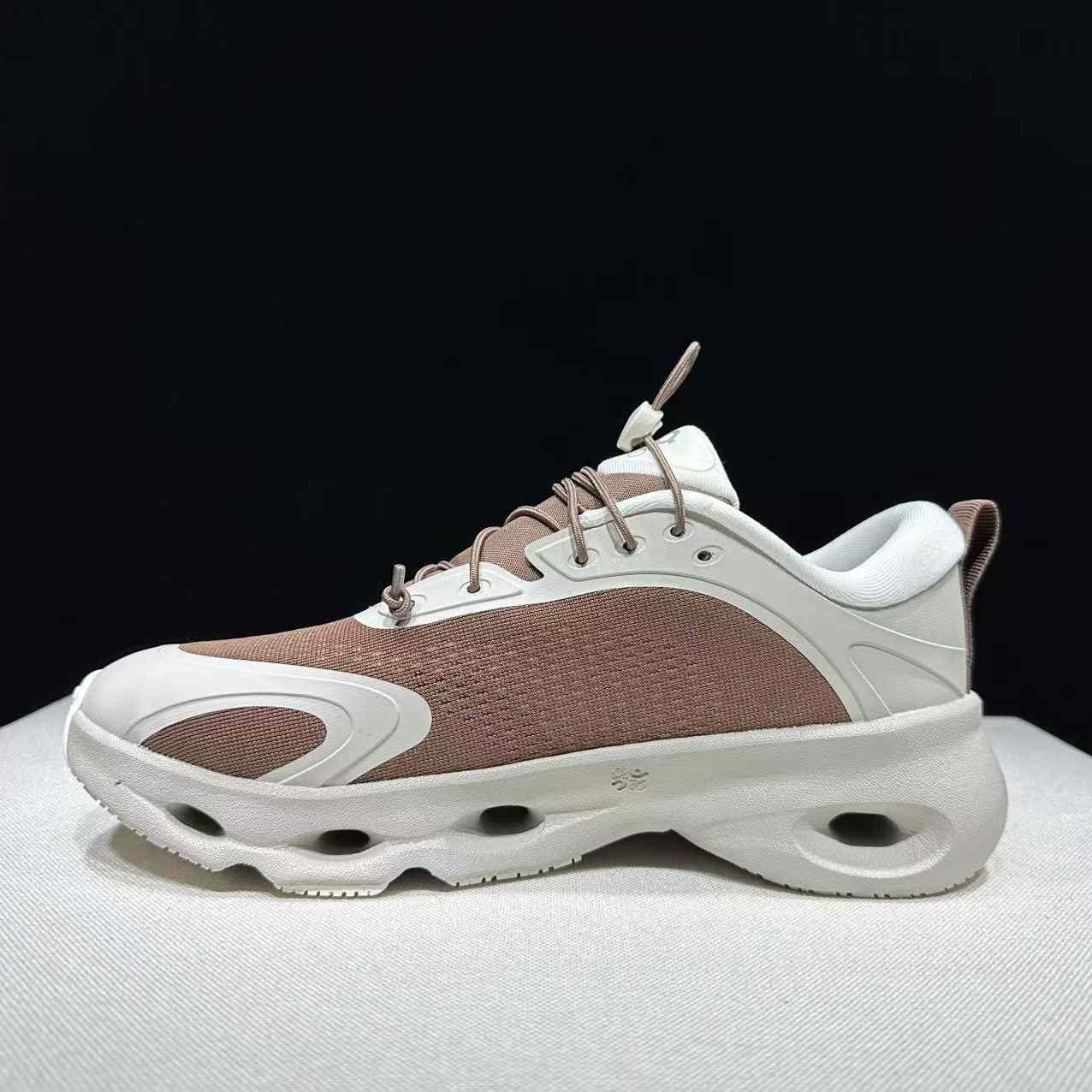 Loewe x ON Cloudsolo 'Taupe' - DesignerGu