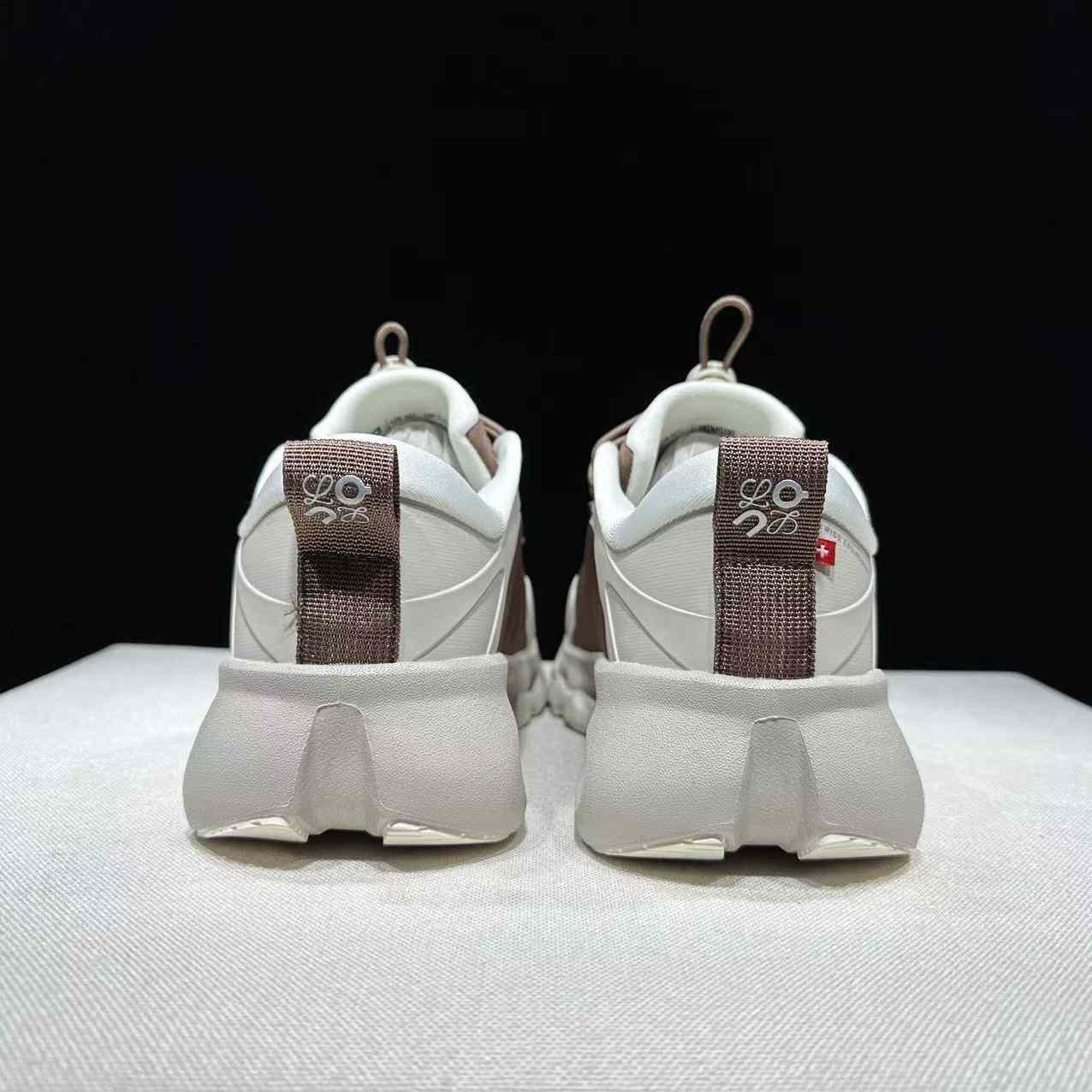 Loewe x ON Cloudsolo 'Taupe' - DesignerGu
