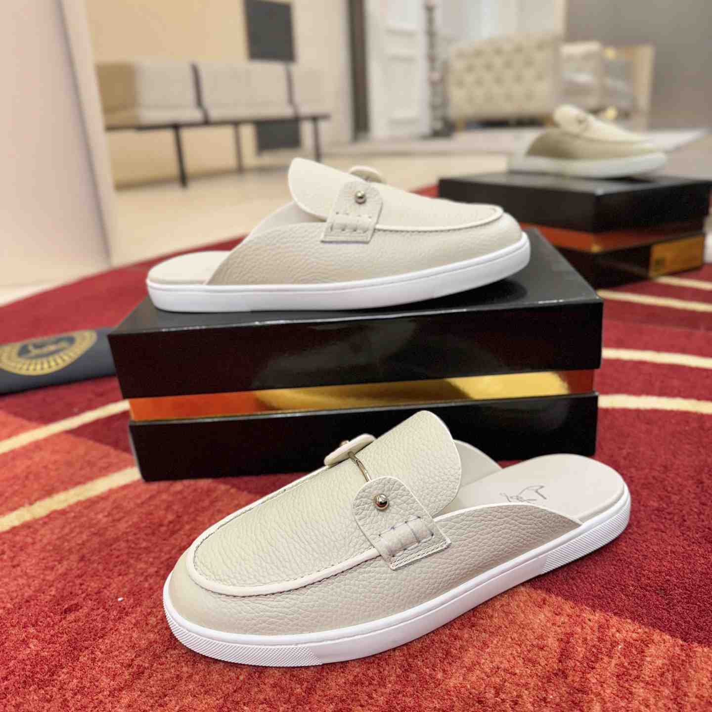 Christian Louboutin Chanme Donna Leather Boat Shoe Mules - DesignerGu