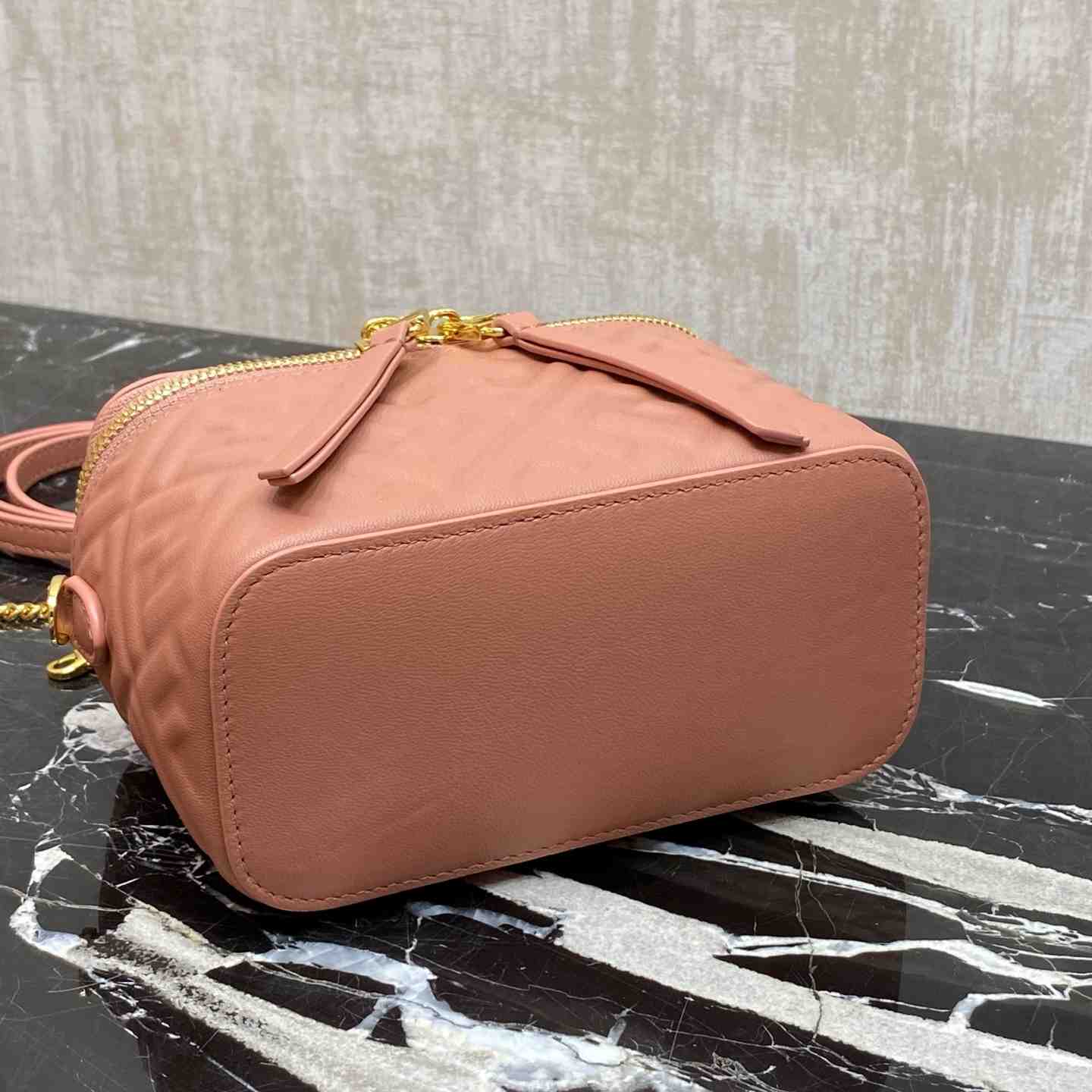 Fendi  Vanity - DesignerGu