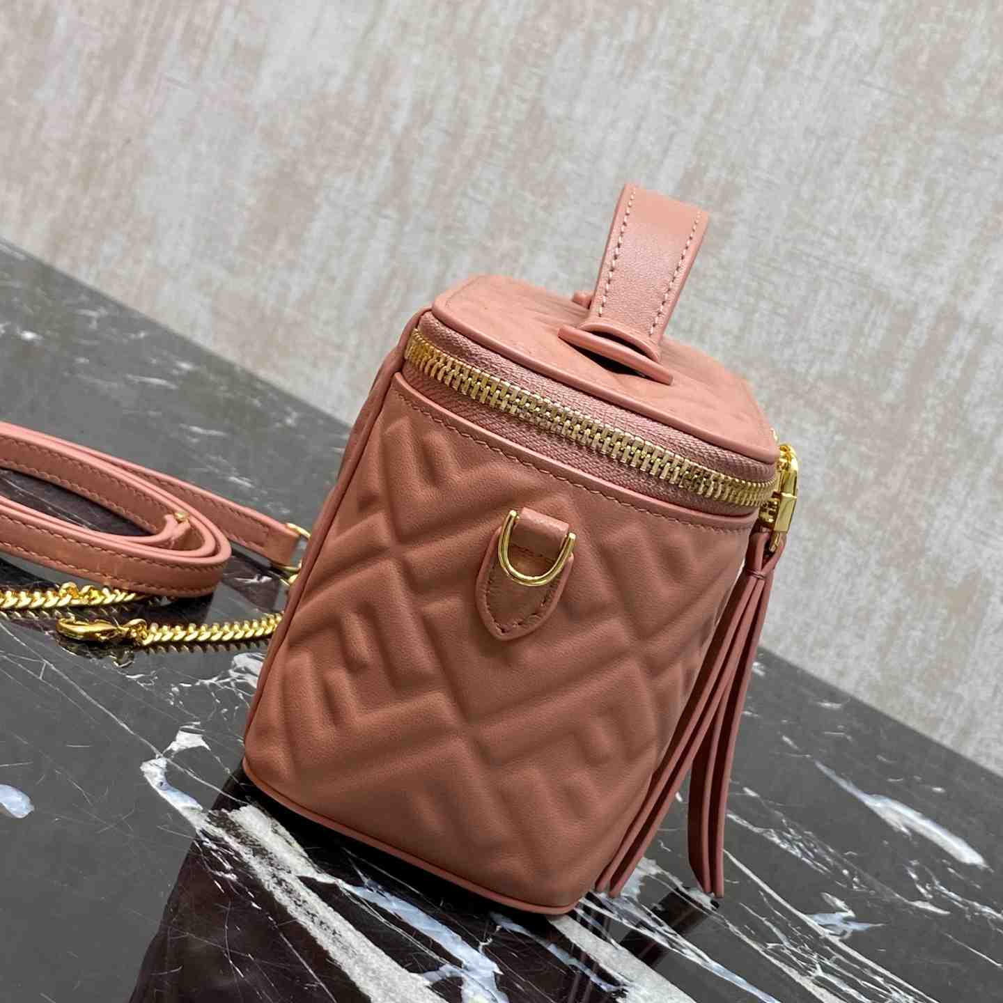 Fendi  Vanity - DesignerGu