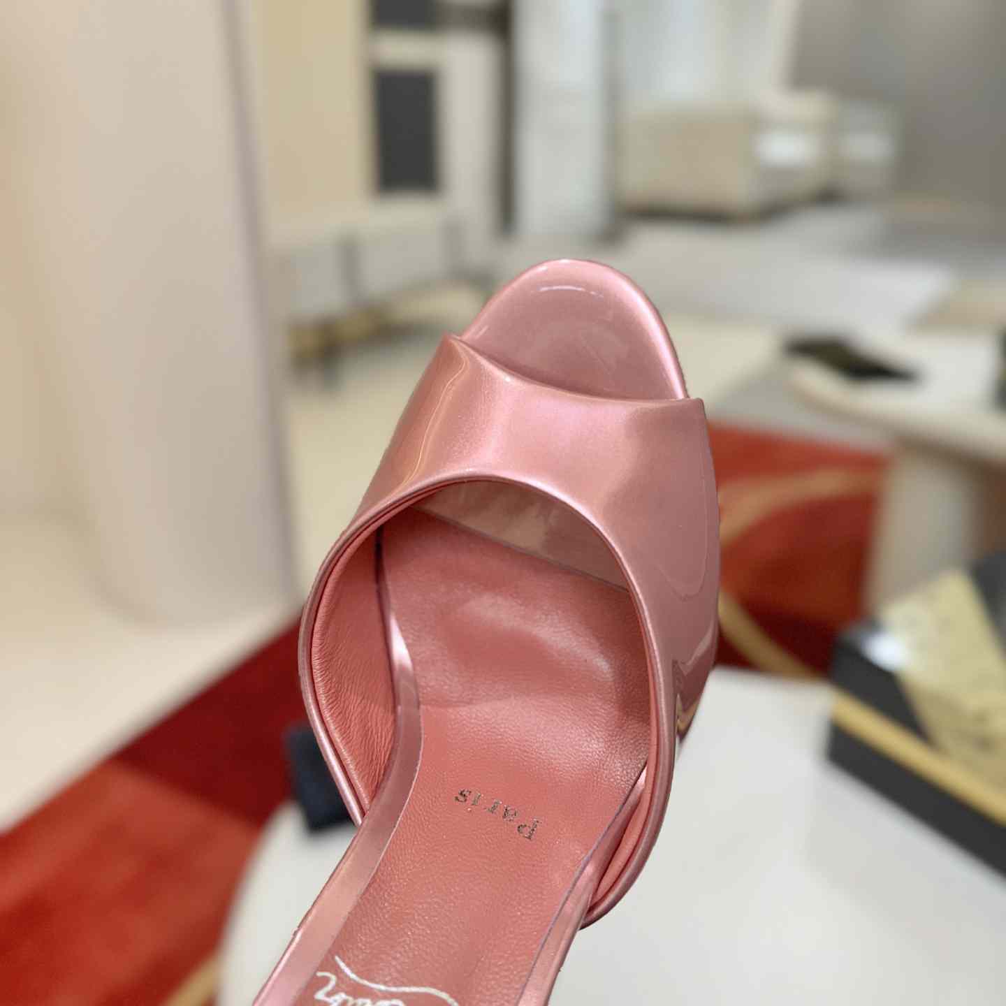 Christian Louboutin Me Dolly 100 mm Mules - DesignerGu