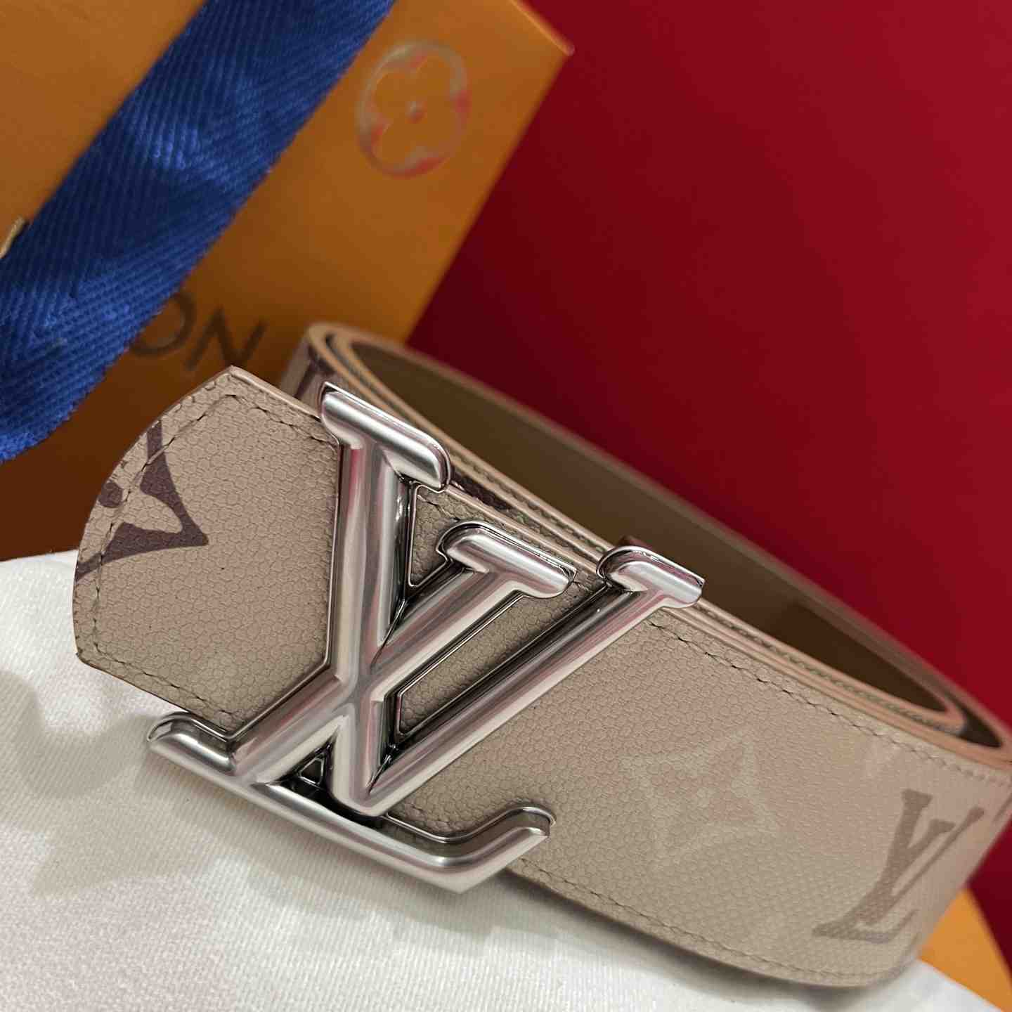 Louis Vuitton 40mm Reversible Belt - DesignerGu