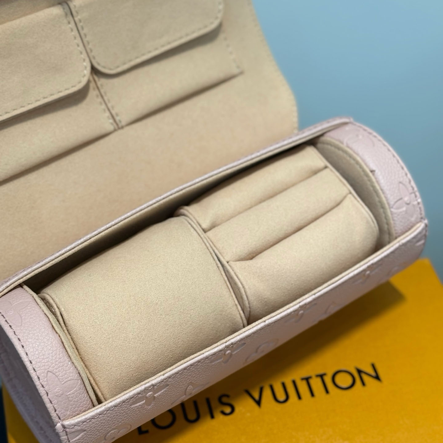 Louis Vuitton Jewelry Case - DesignerGu