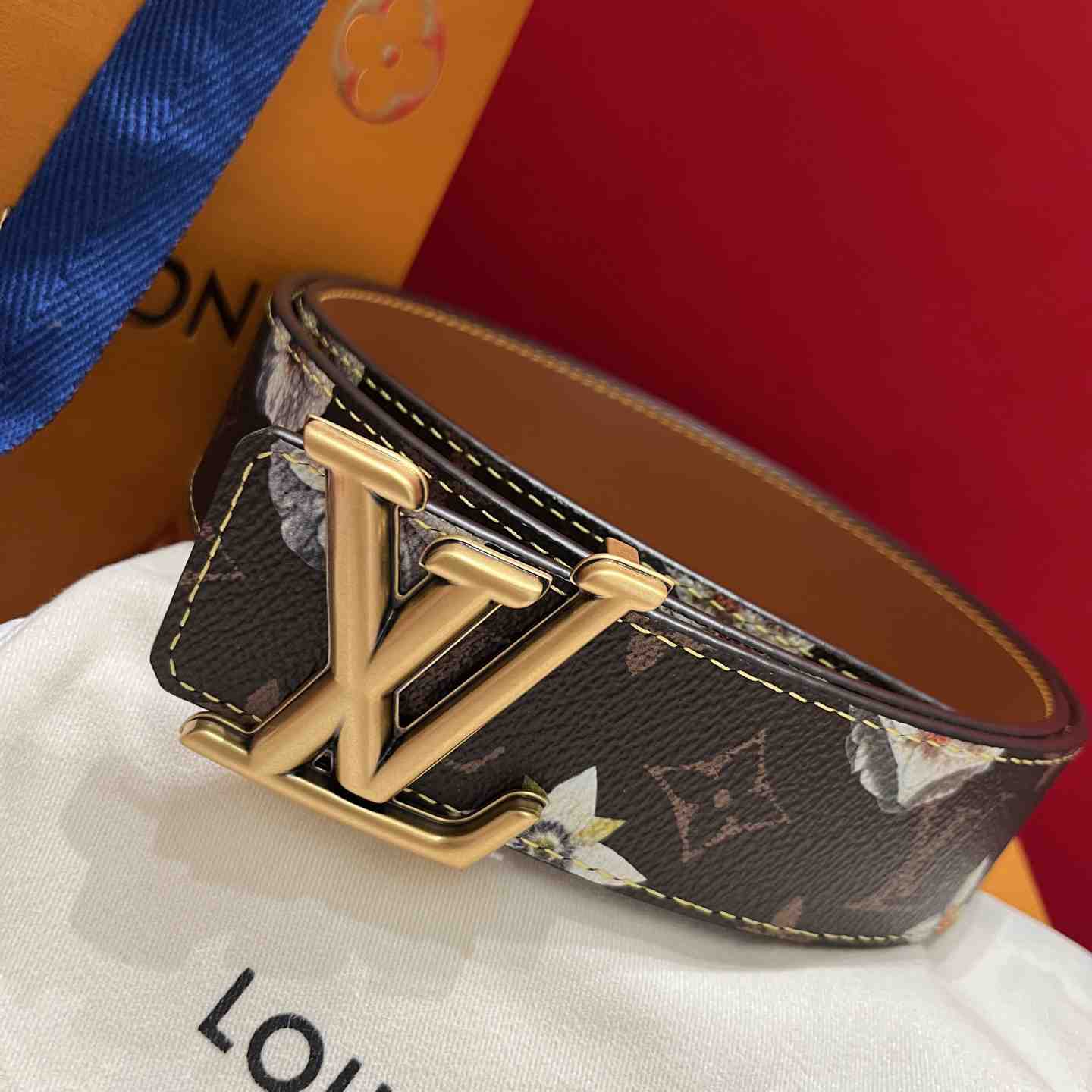 Louis Vuitton 40mm Reversible Belt - DesignerGu