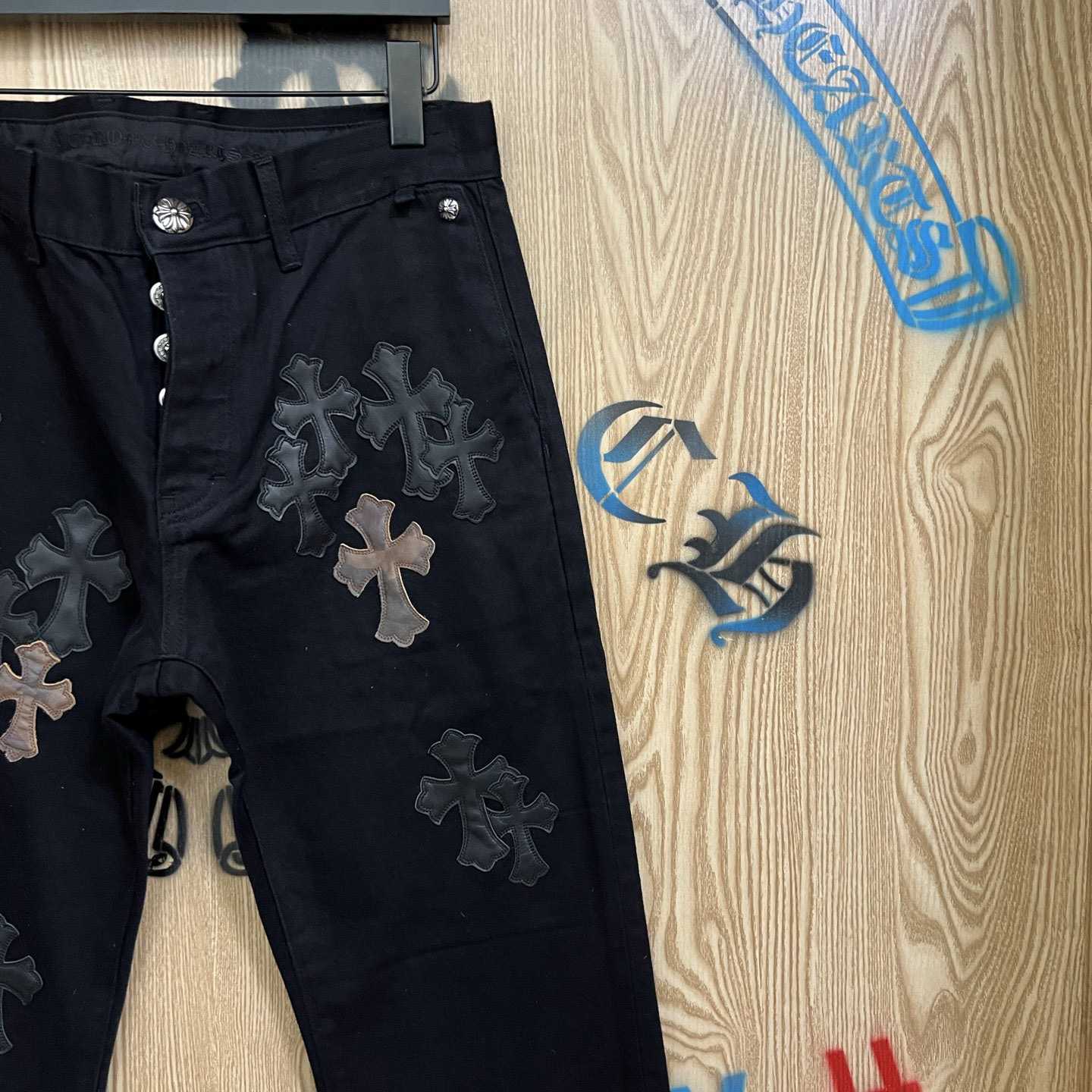 Chrome Hearts  Jeans  - DesignerGu