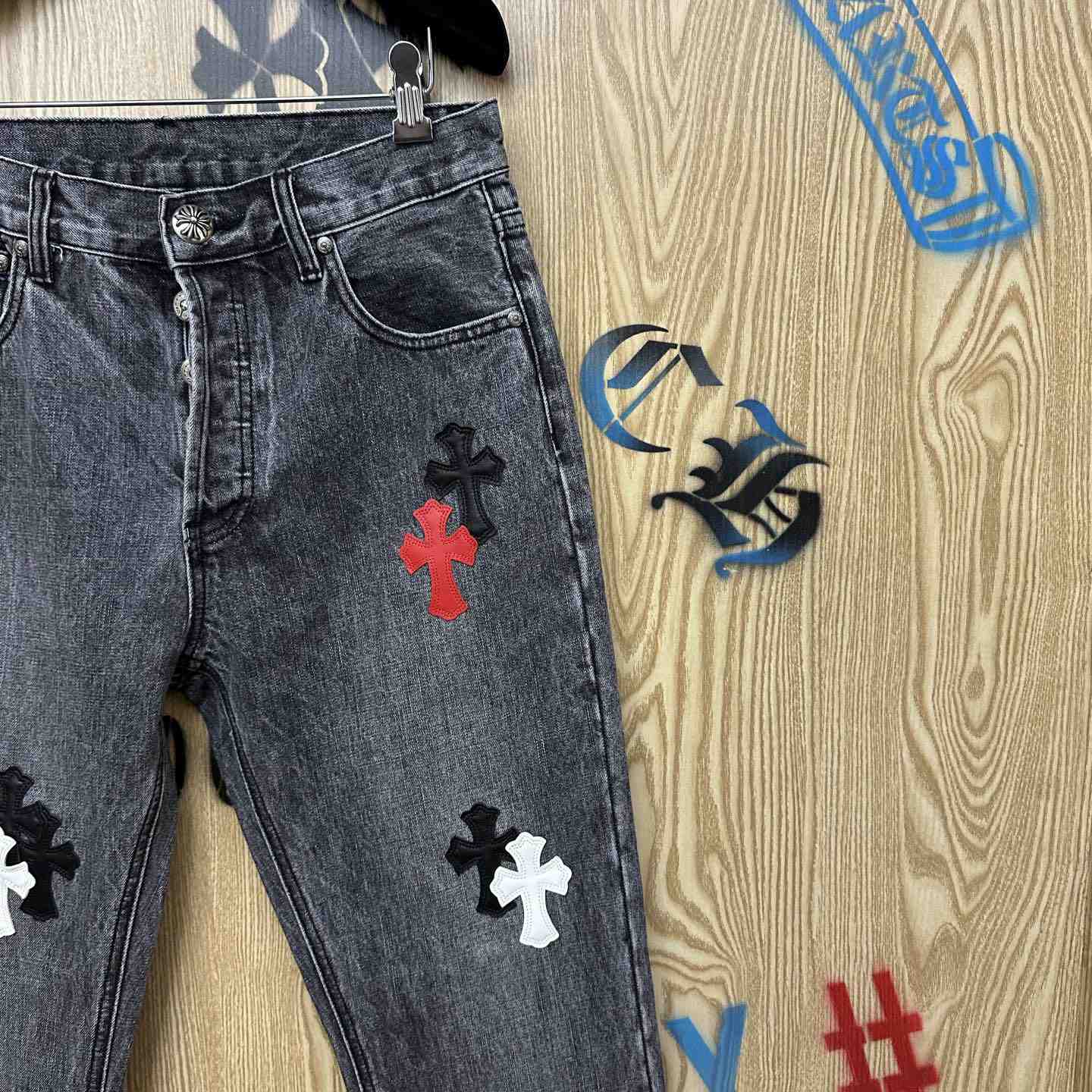 Chrome Hearts  Jeans  - DesignerGu