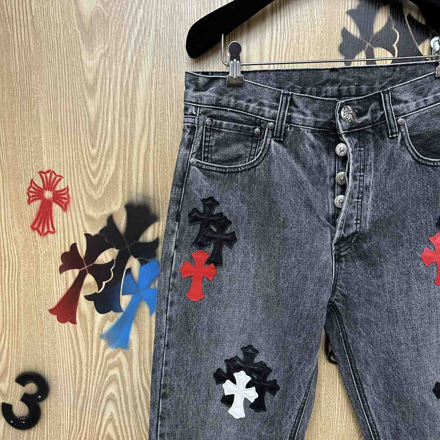 Chrome Hearts  Jeans  - DesignerGu