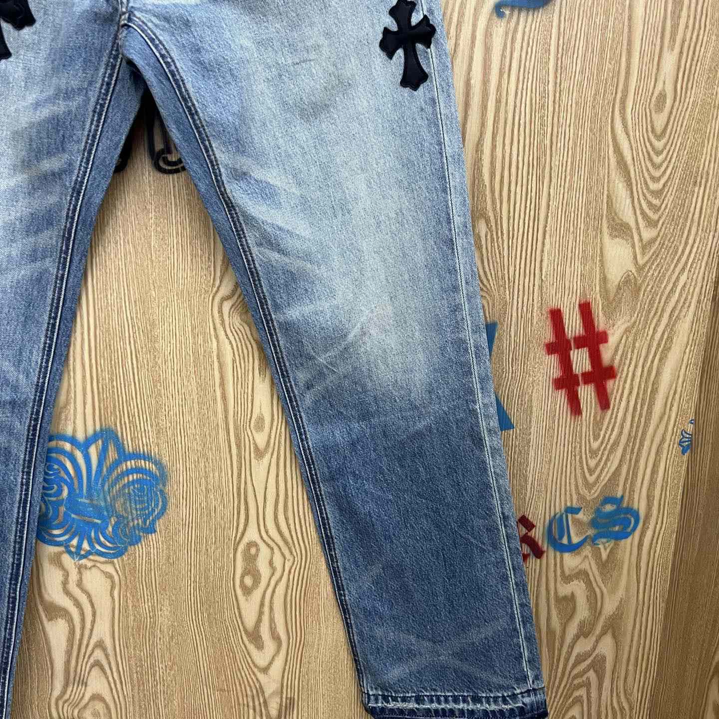Chrome Hearts  Jeans  - DesignerGu