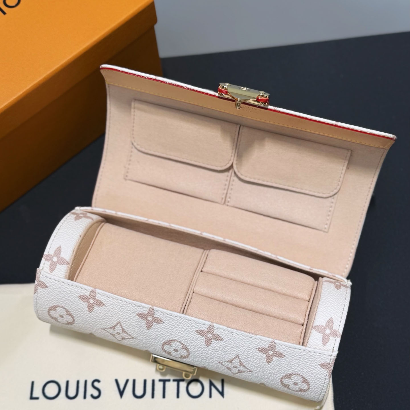 Louis Vuitton Jewelry Case - DesignerGu