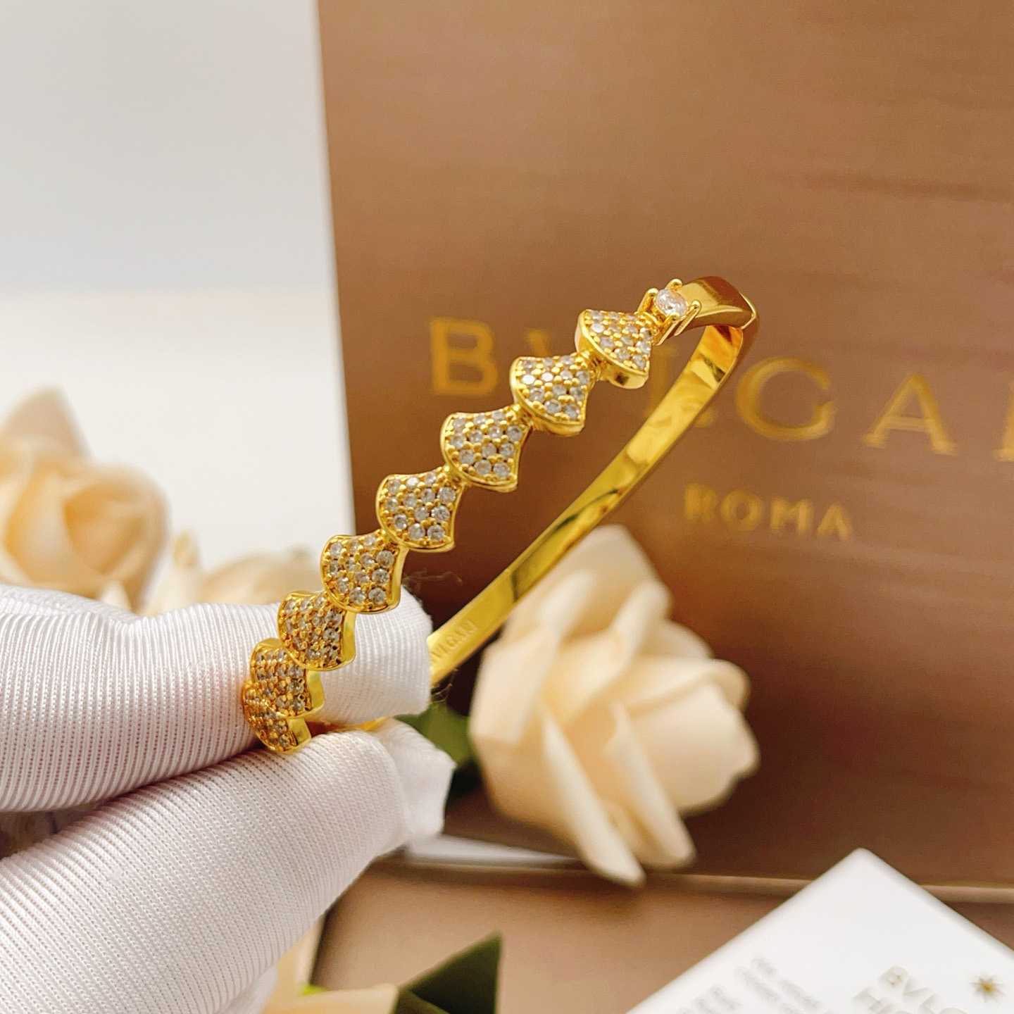 Bvlgari Bracelet - DesignerGu