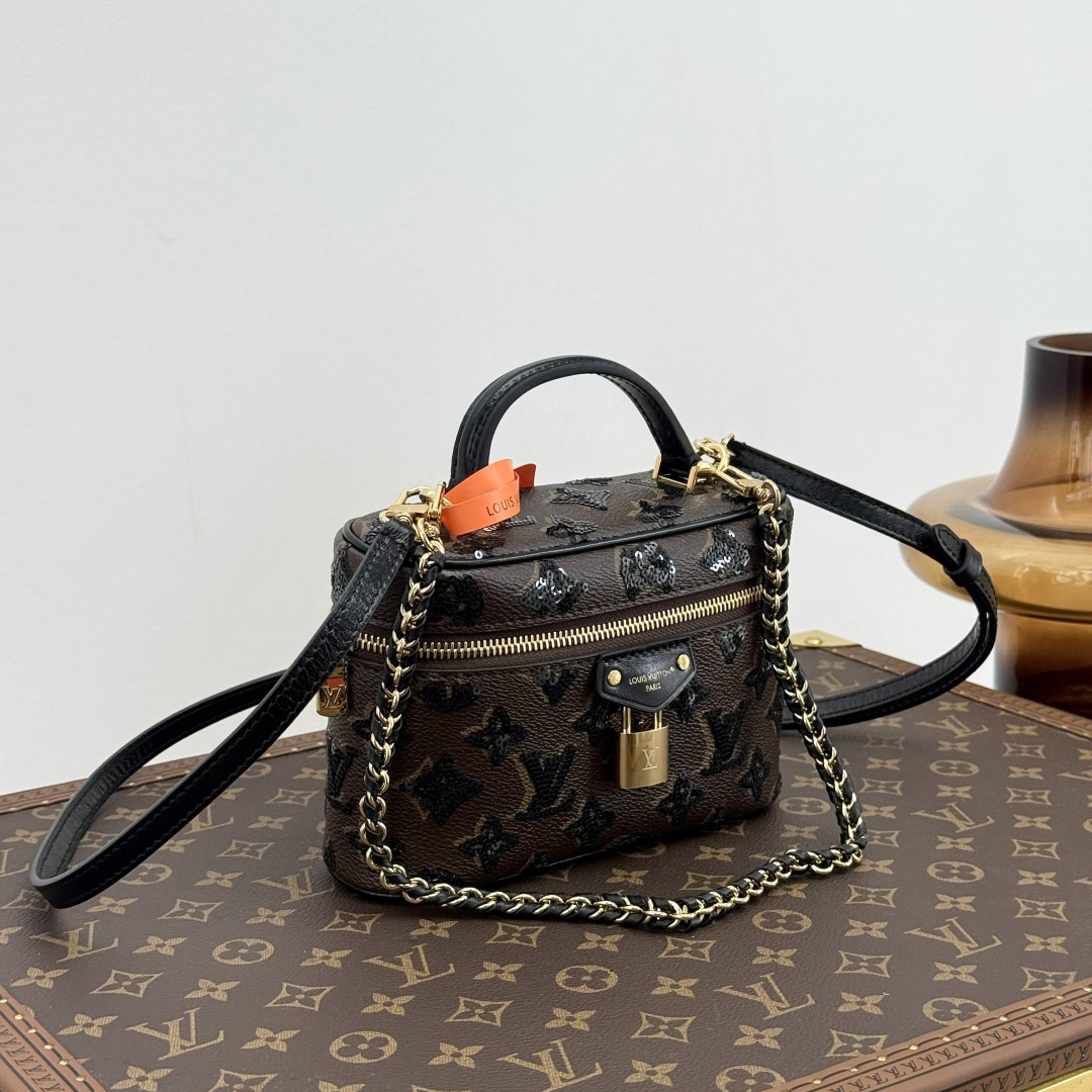 Louis Vuitton Vanity Chain Pouch M27049 - DesignerGu