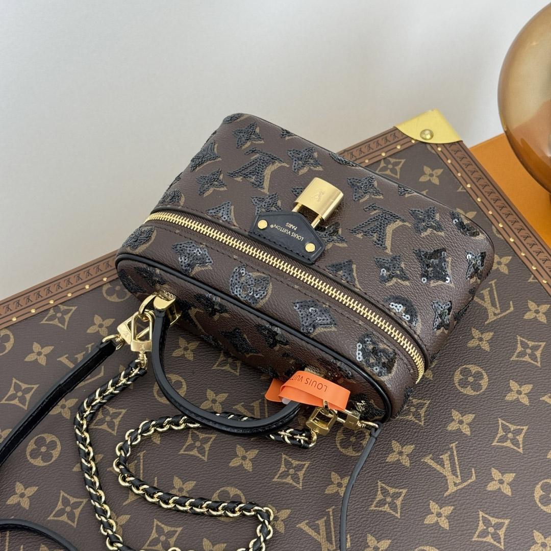 Louis Vuitton Vanity Chain Pouch M27049 - DesignerGu
