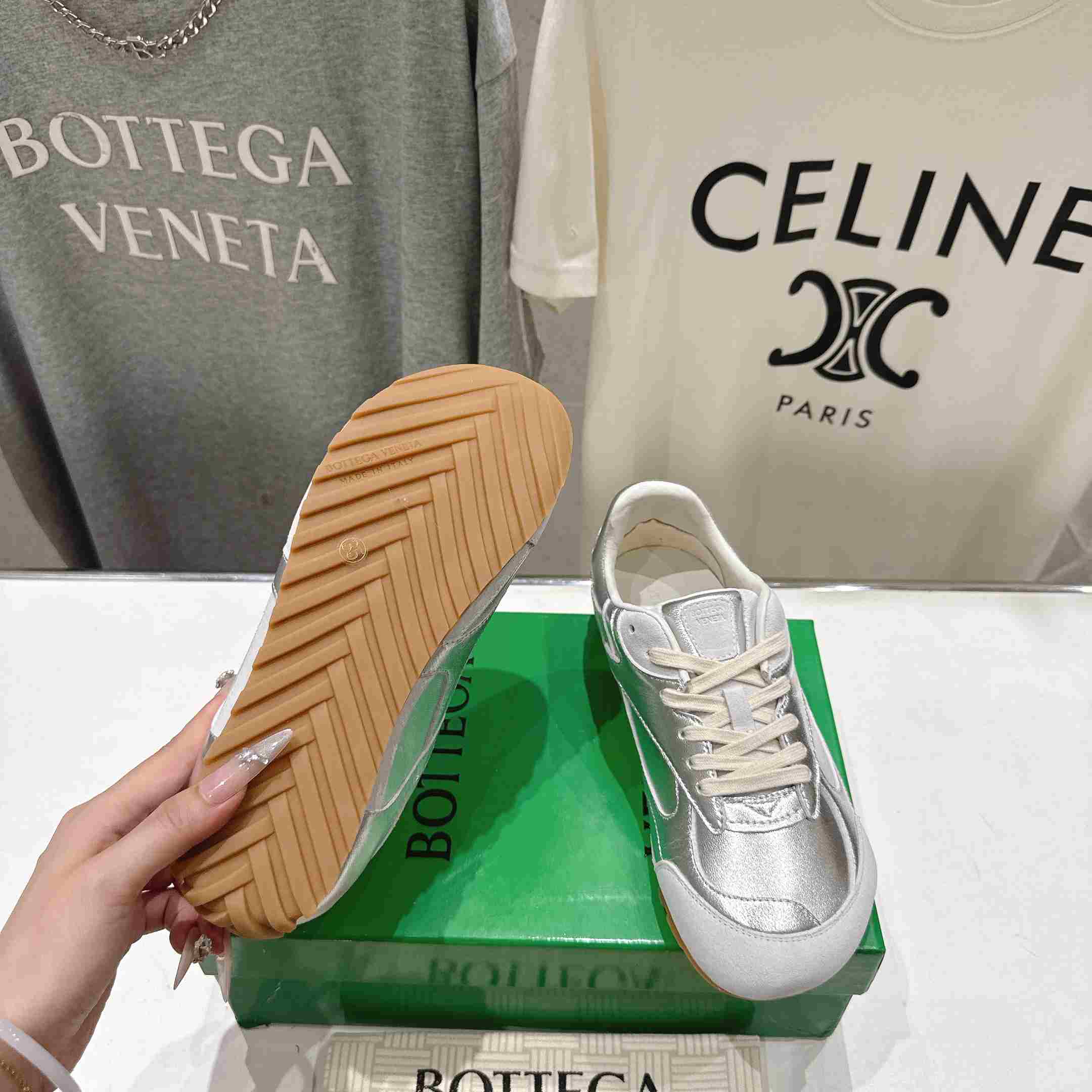 Bottega Veneta Orbit Flash Sneaker - DesignerGu
