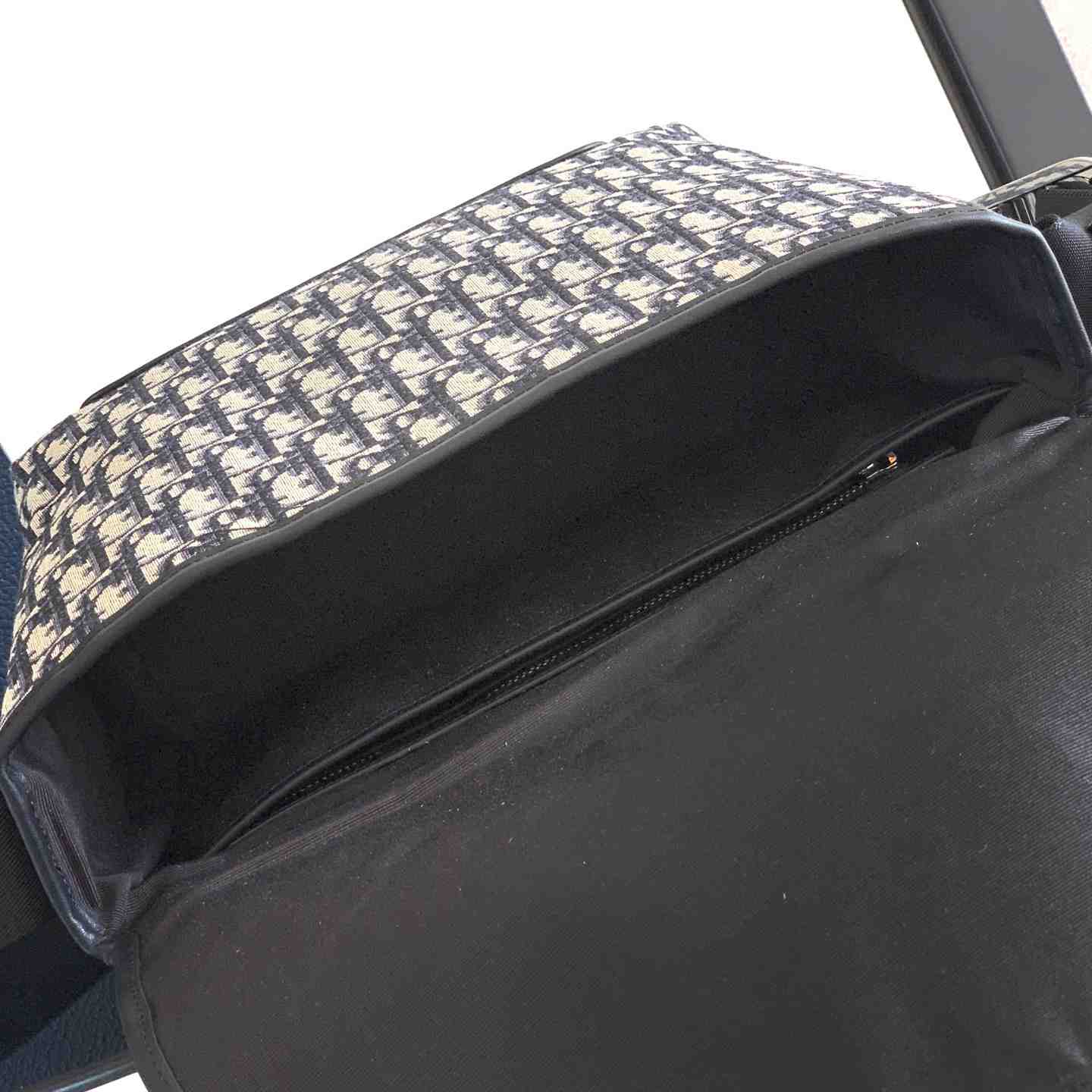 Dior Small Dior Jett Messenger Bag With Flap - DesignerGu