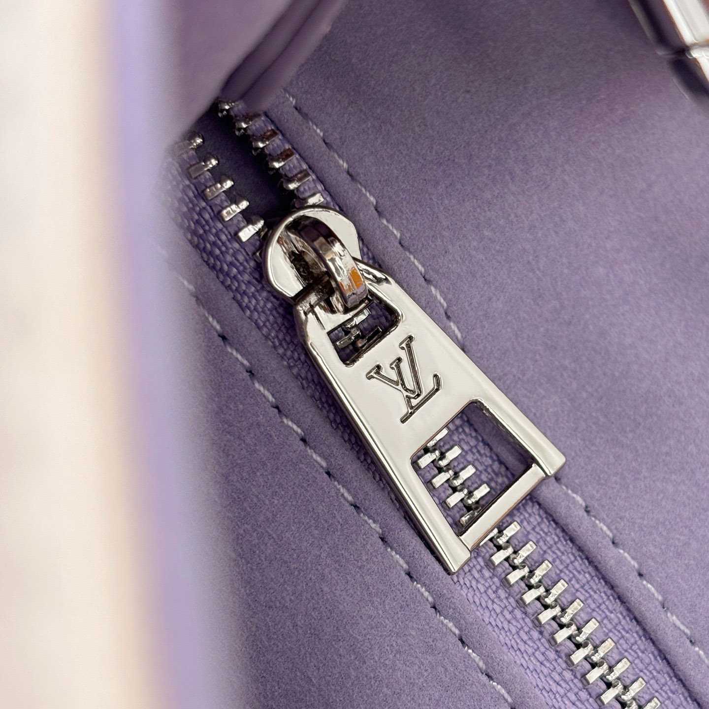 Louis Vuitton OnTheGo PM M29976 - DesignerGu