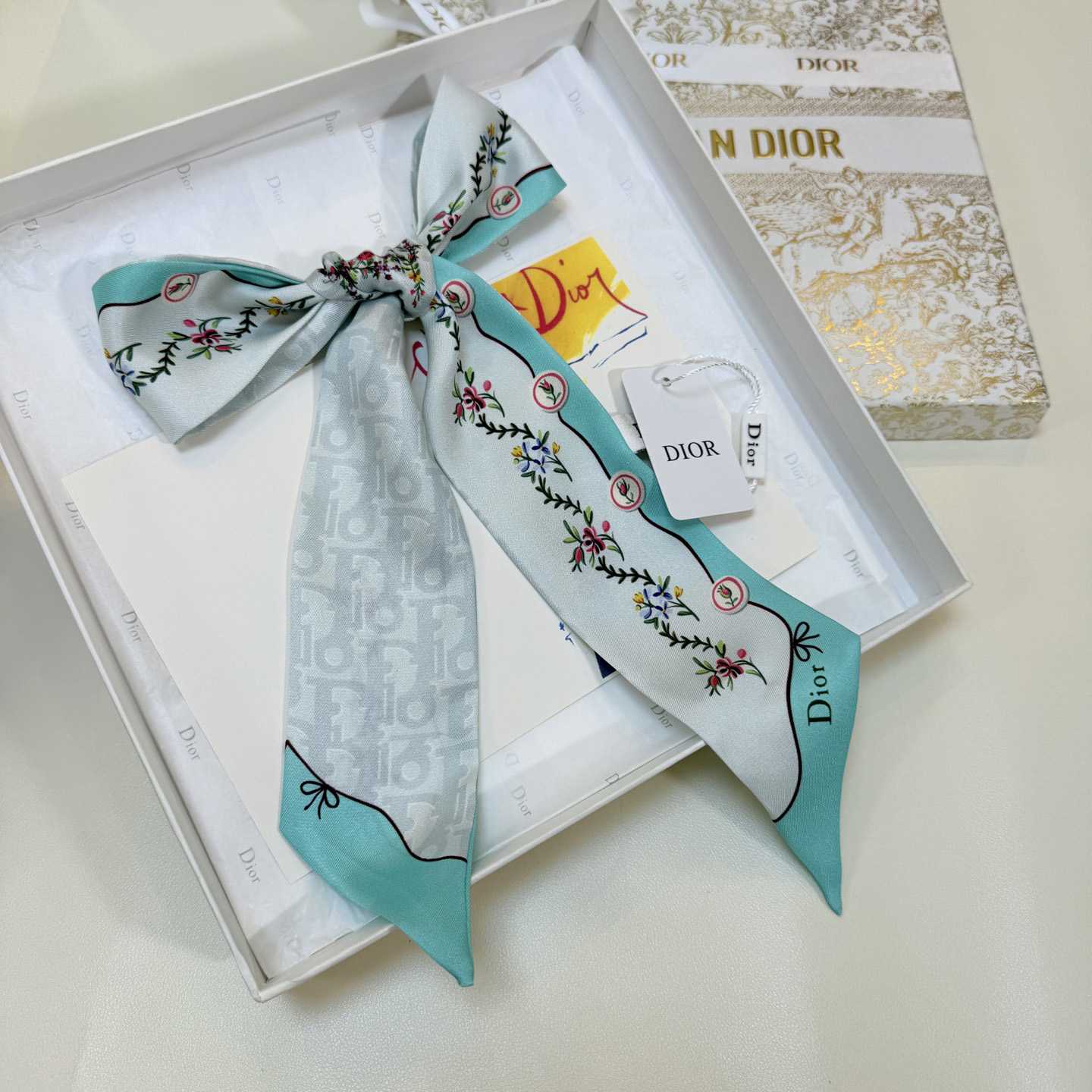 Dior Dioramour Revolution Flowers Mitzah Scarf - DesignerGu