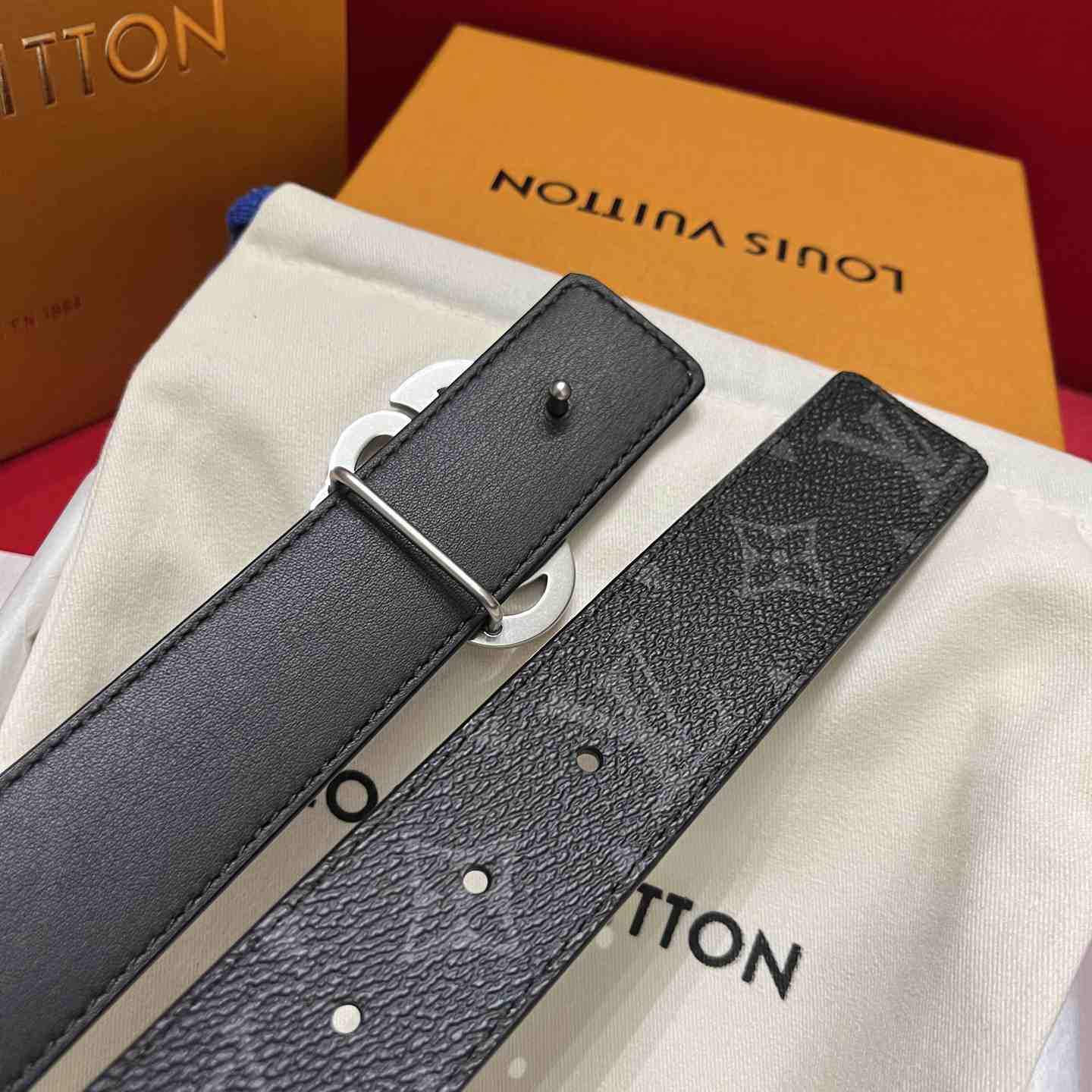 Louis Vuitton 35mm Belt - DesignerGu