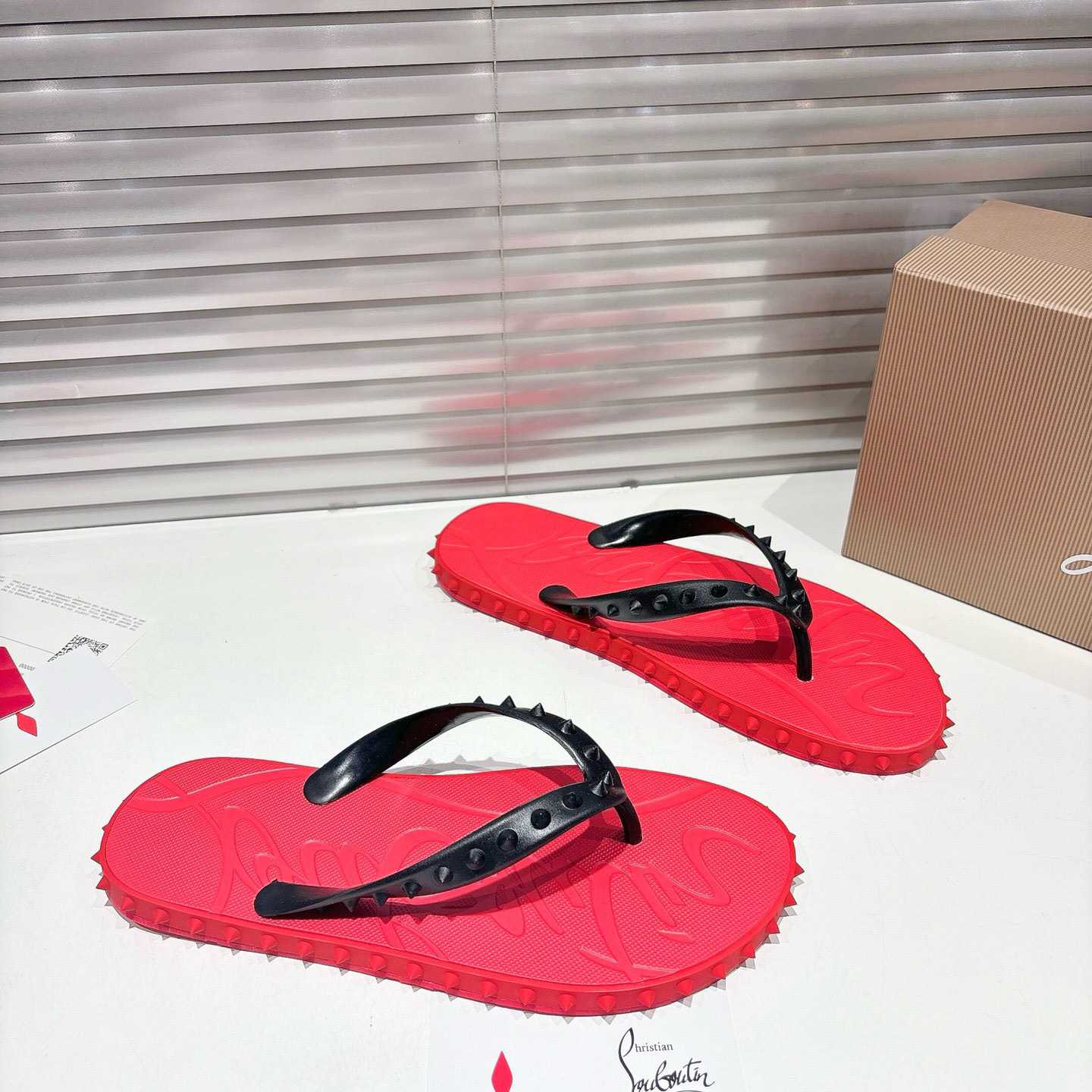 Christian Louboutin Super Loubi Flip Flops - DesignerGu