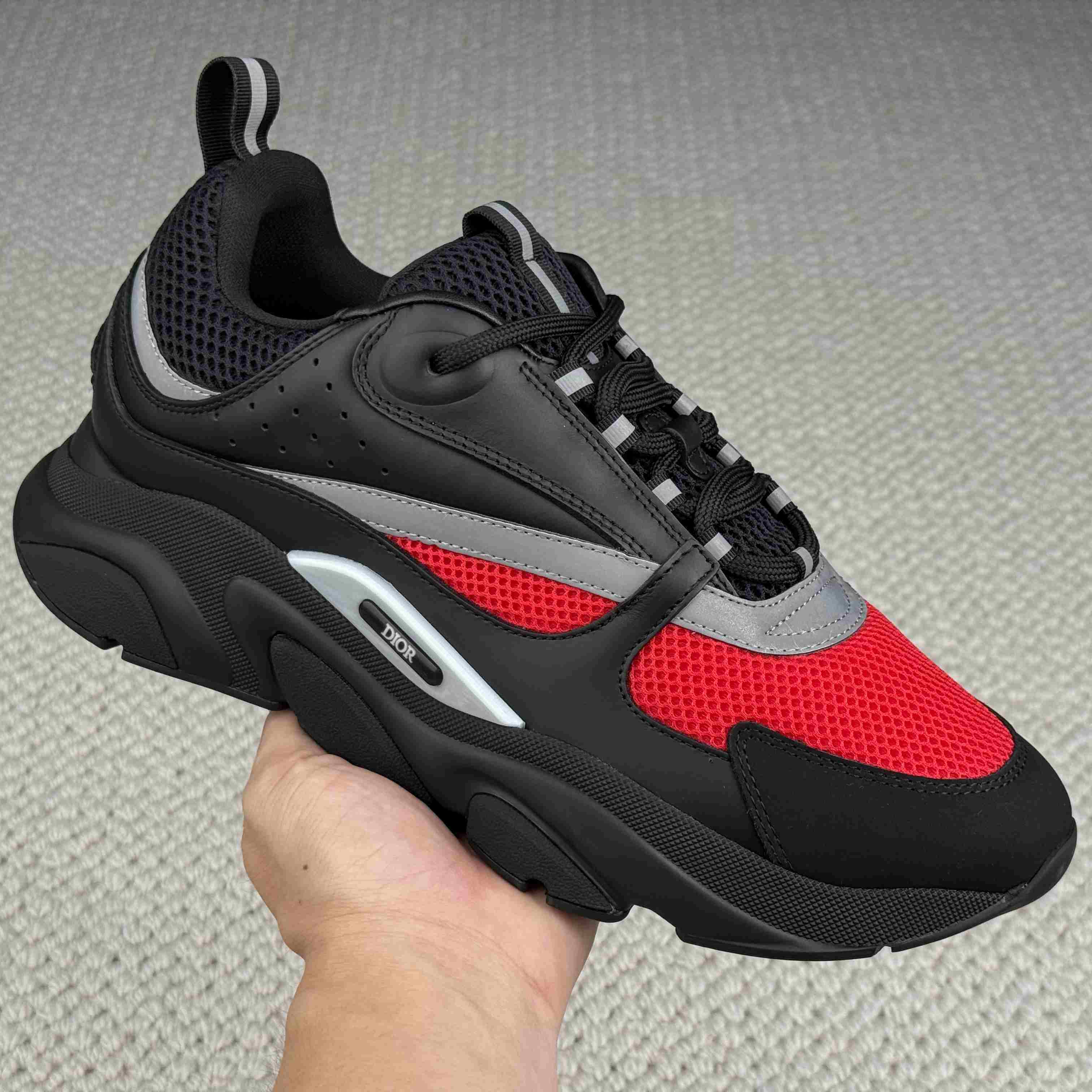 Dior B22 Sneaker - DesignerGu