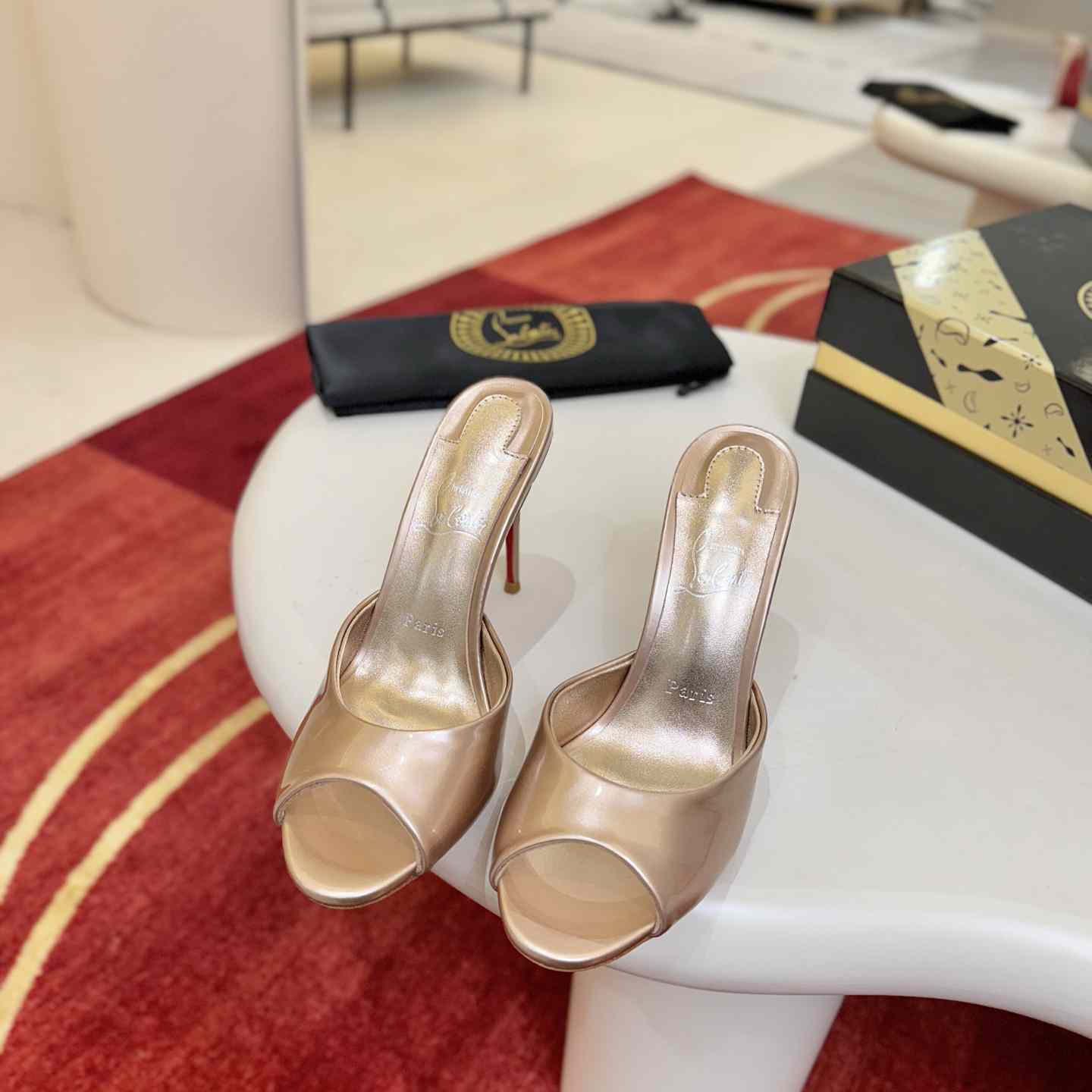 Christian Louboutin Me Dolly 100 mm Mules - DesignerGu