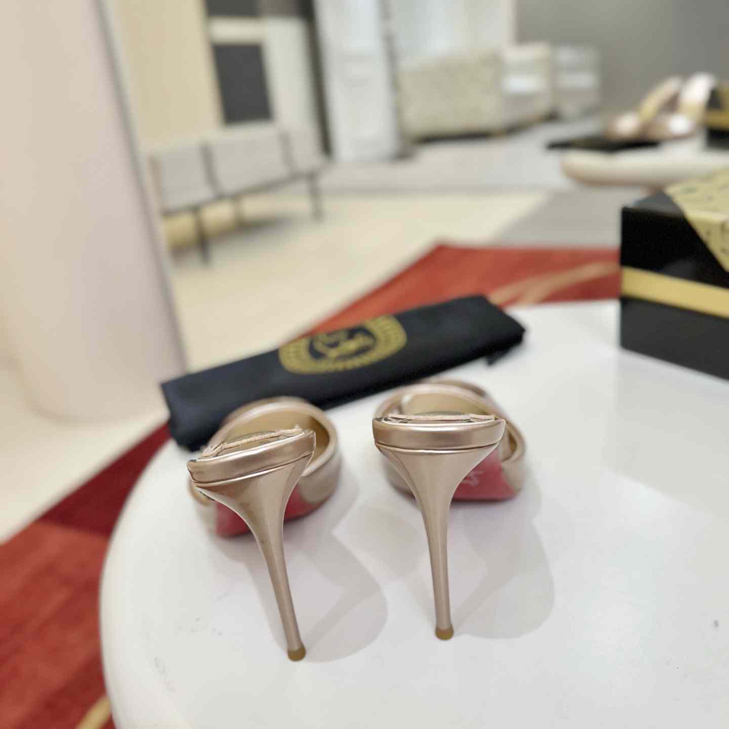 Christian Louboutin Me Dolly 100 mm Mules - DesignerGu