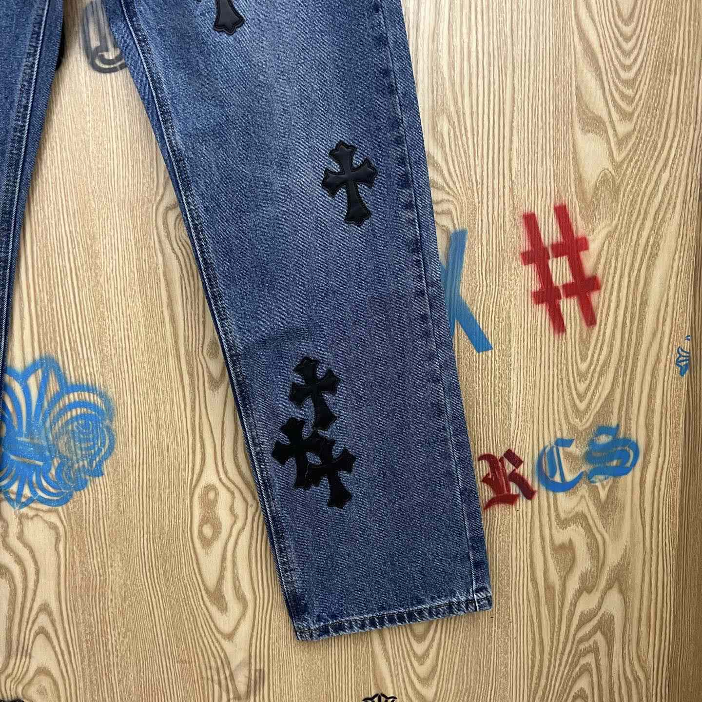 Chrome Hearts  Jeans  - DesignerGu